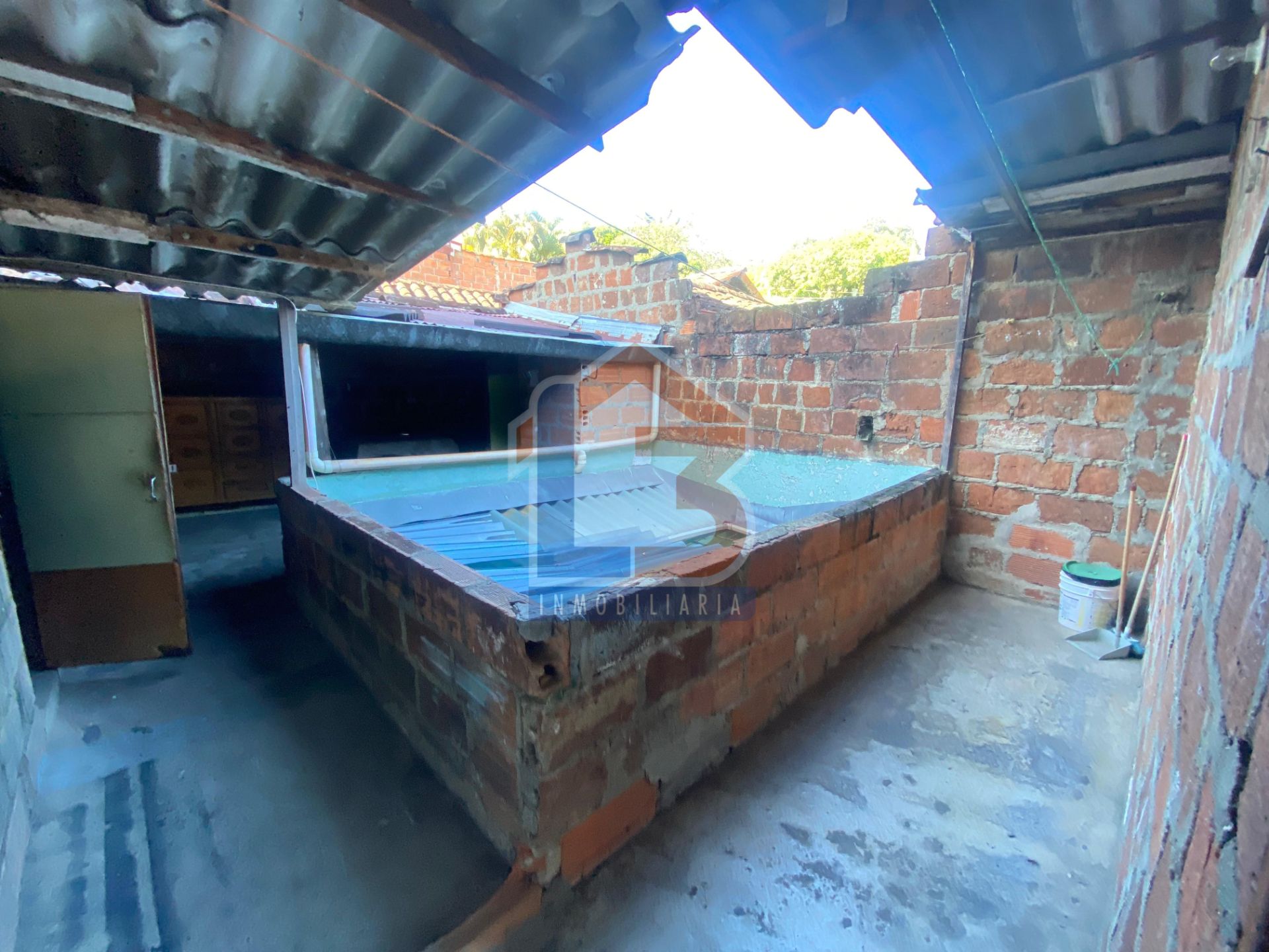 SE VENDE CASA EN COPACABANA MEDELLIN  (21).jpg