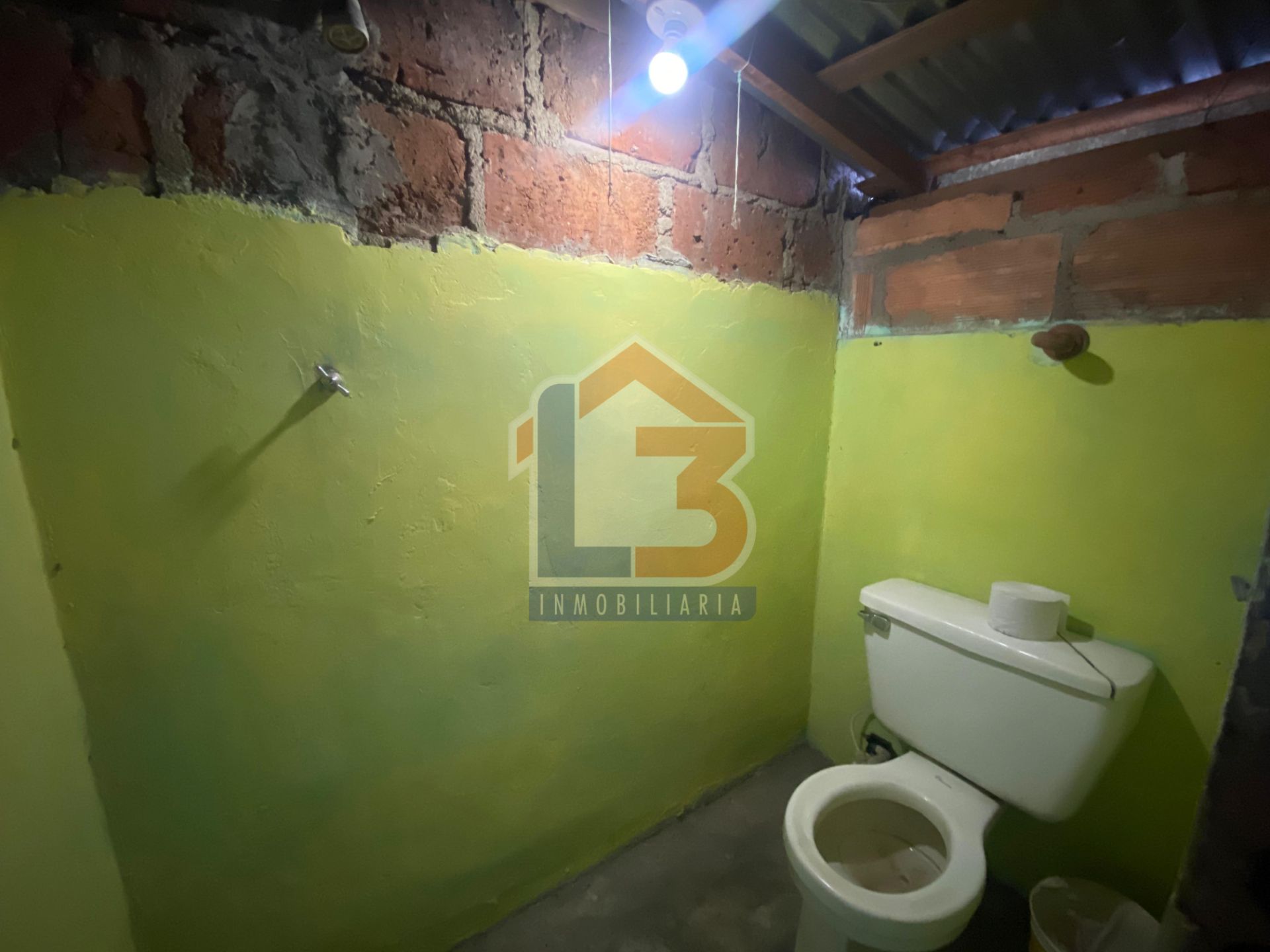 SE VENDE CASA EN COPACABANA MEDELLIN  (26).jpg