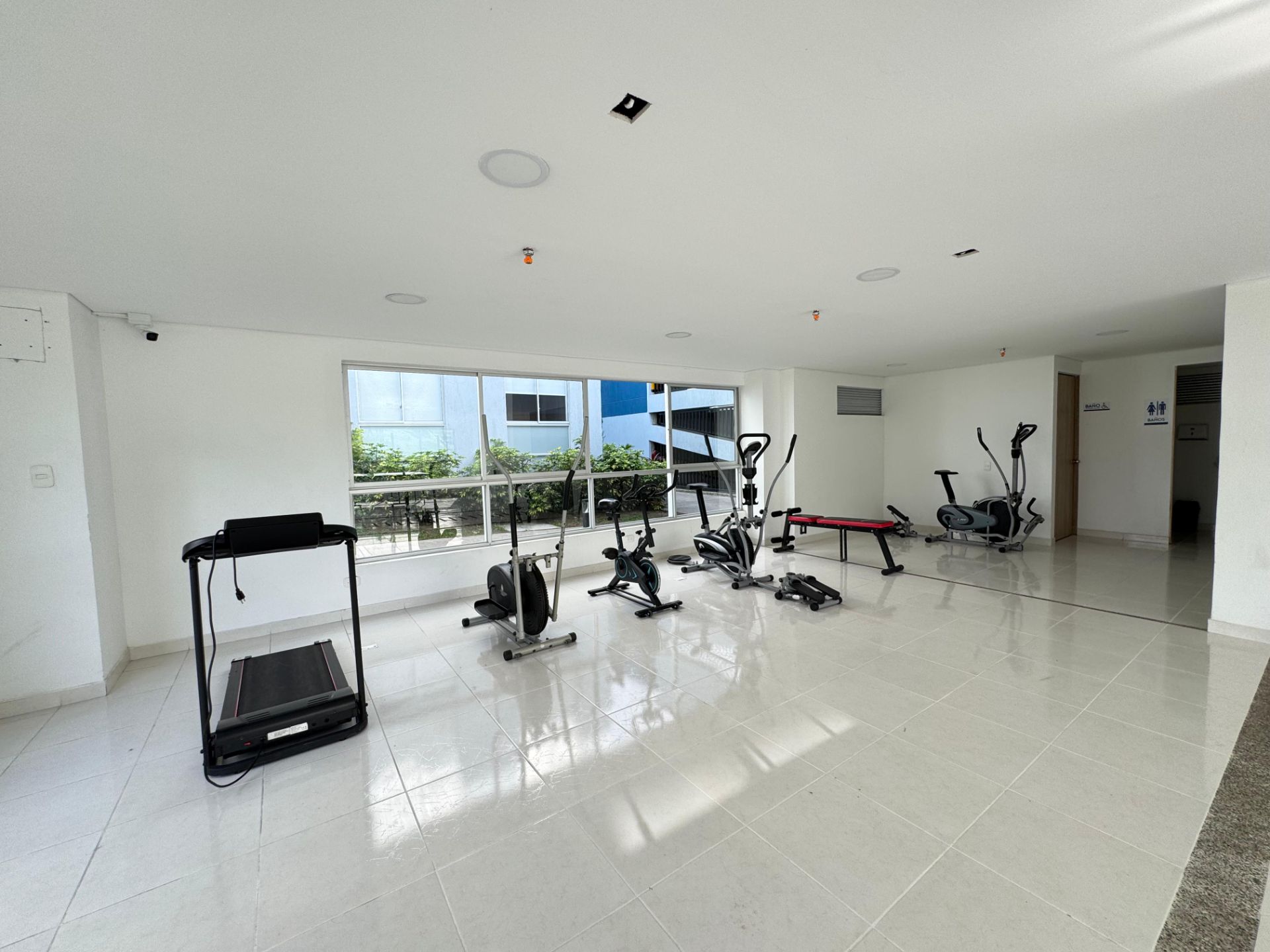 hermoso apartaestudio amoblado en av centenario  (2).jpg