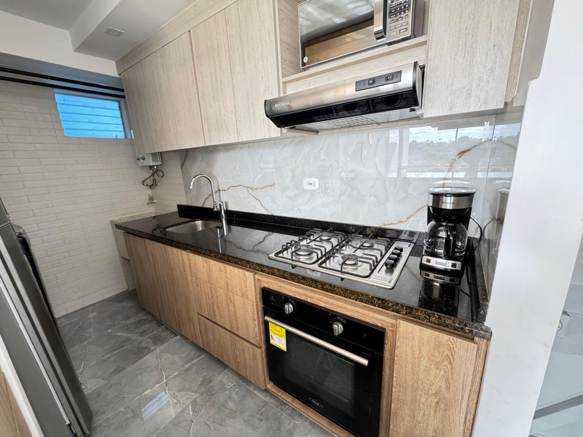 hermoso apartaestudio amoblado en av centenario  (61).jpg