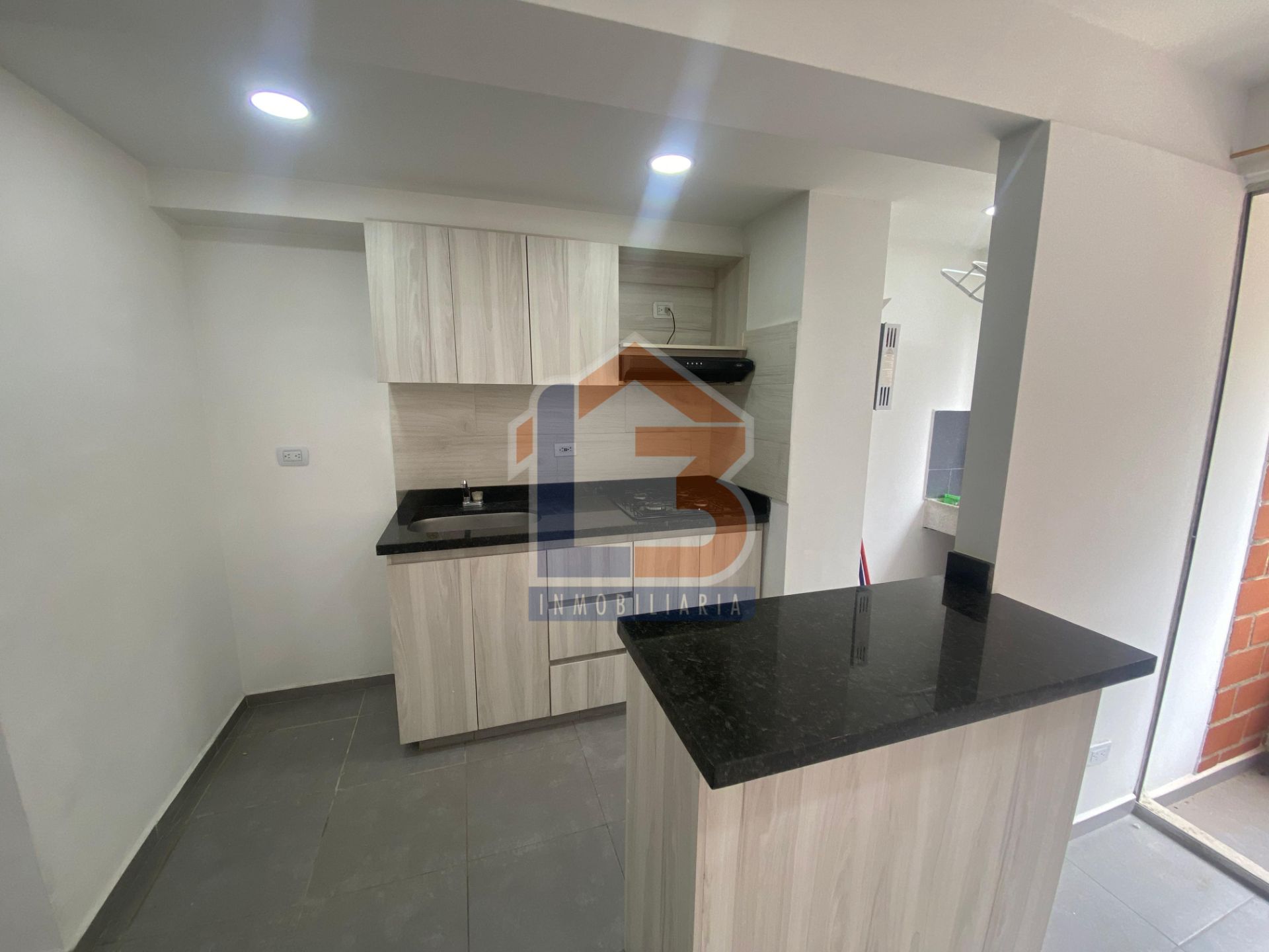 SE VENDE APTO EN ITAGUI (6).jpg