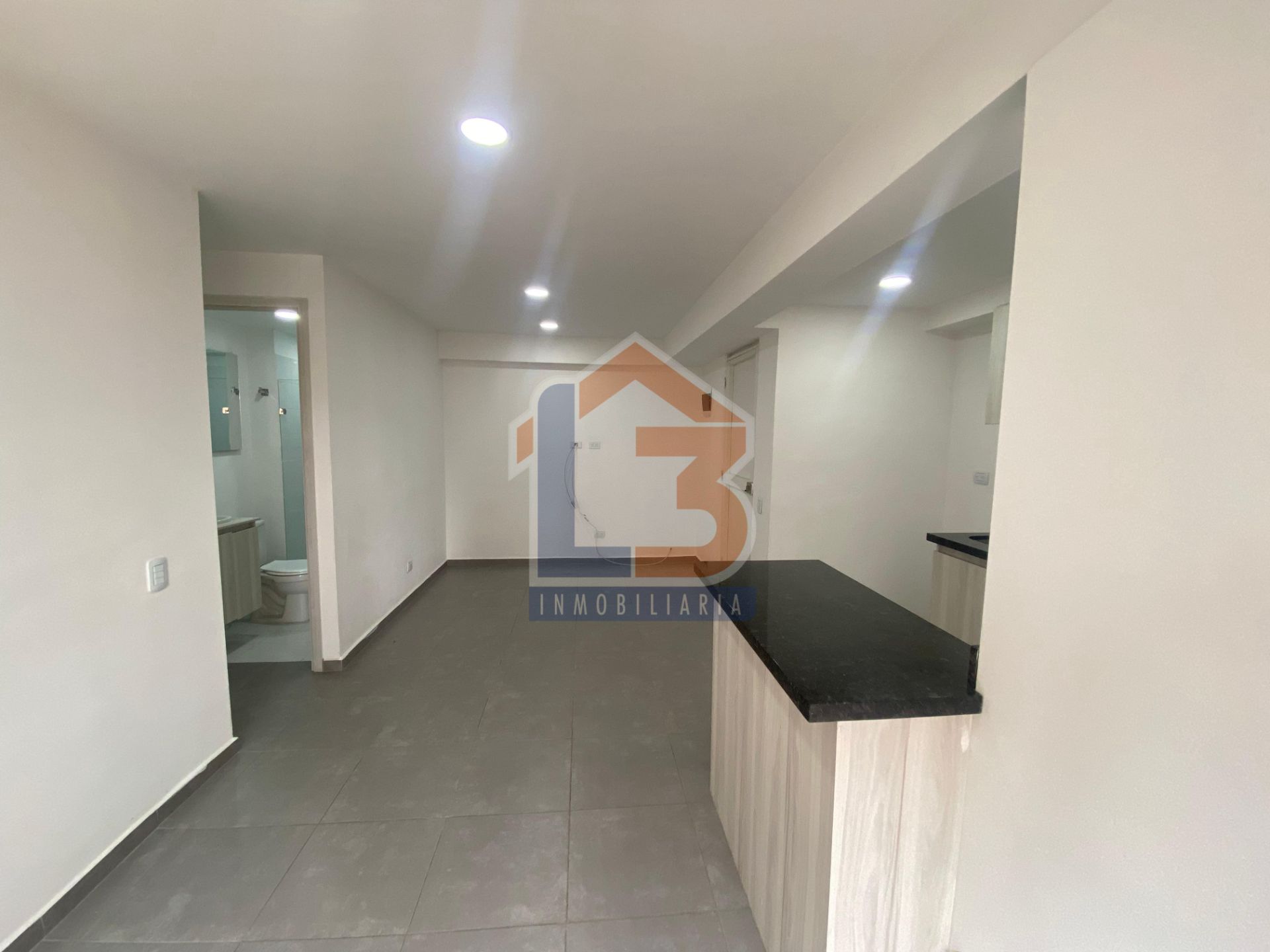 SE VENDE APTO EN ITAGUI (13).jpg