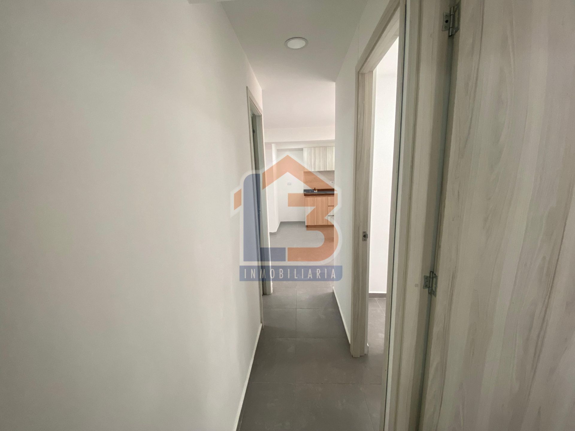 SE VENDE APTO EN ITAGUI (15).jpg