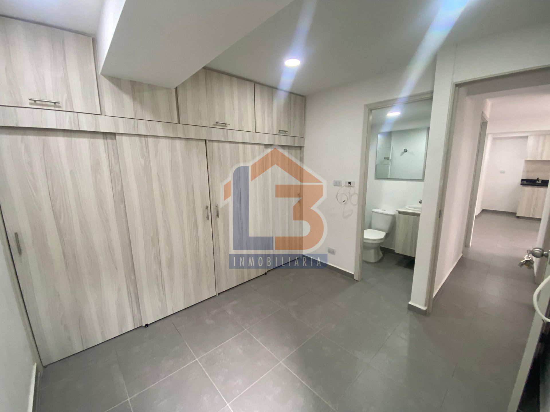 SE VENDE APTO EN ITAGUI (18).jpg