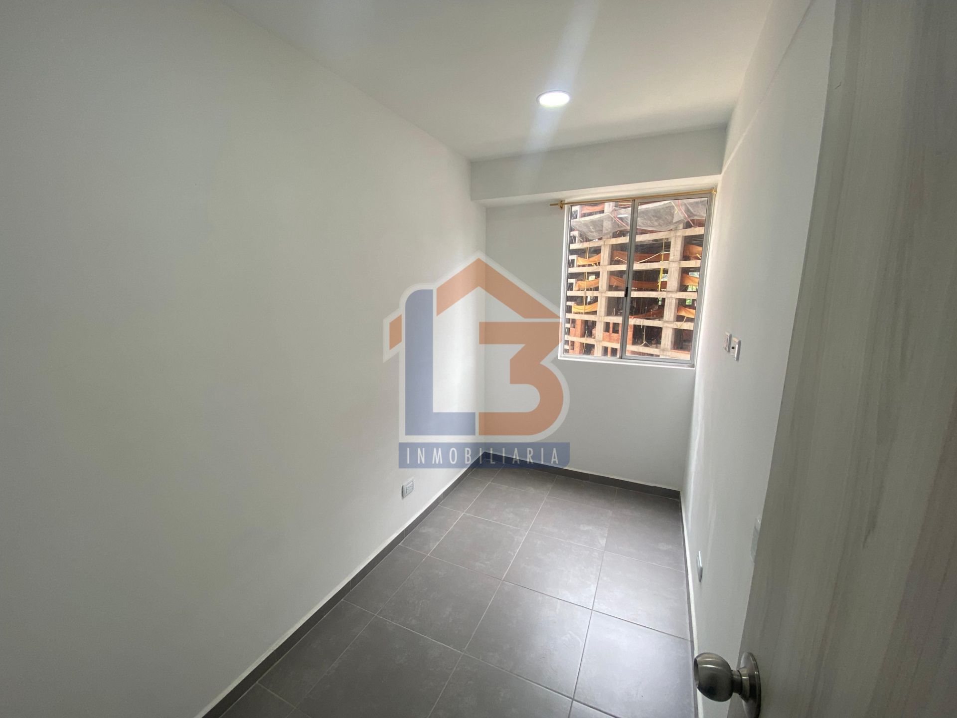 SE VENDE APTO EN ITAGUI (23).jpg