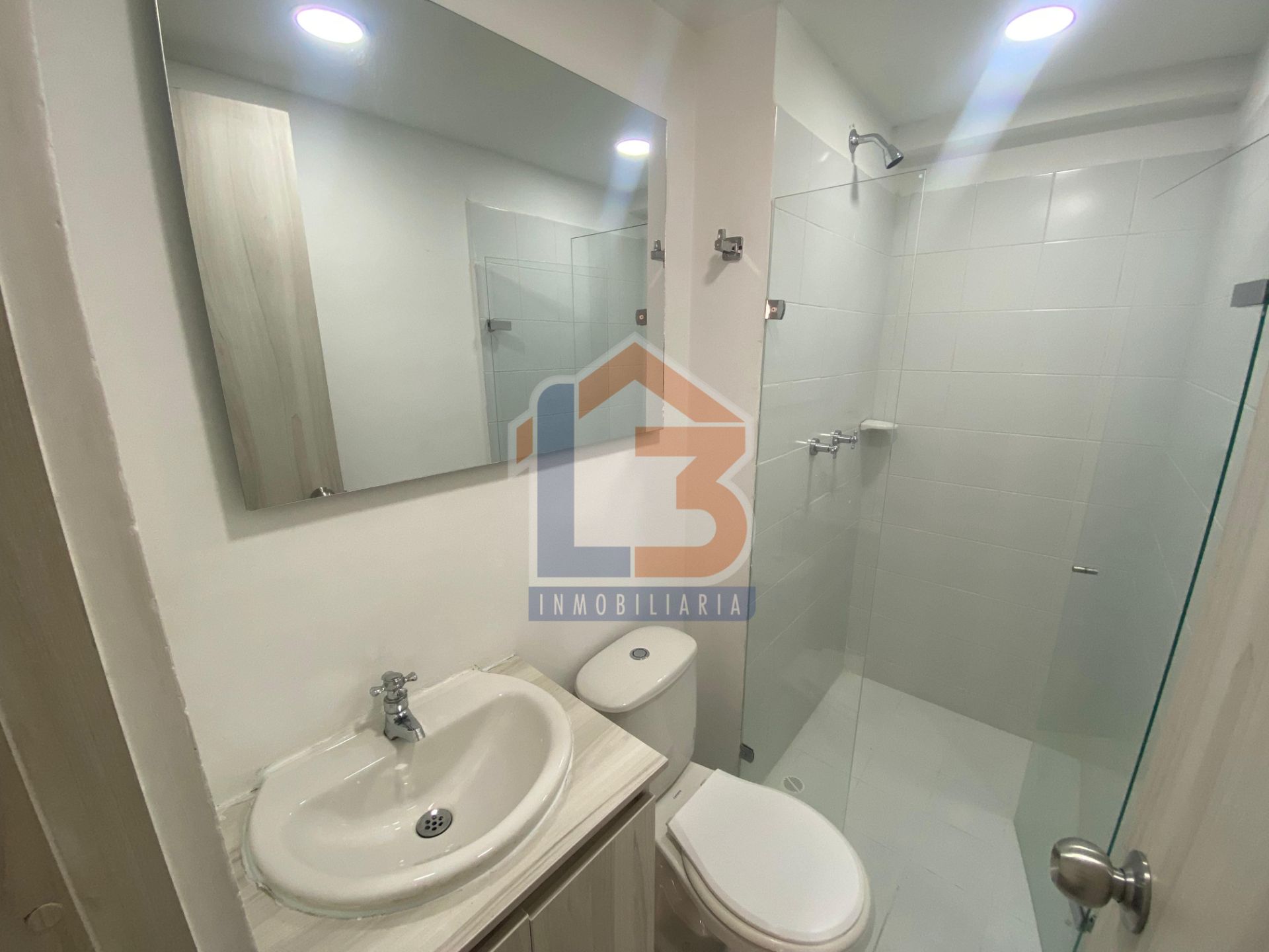 SE VENDE APTO EN ITAGUI (24).jpg