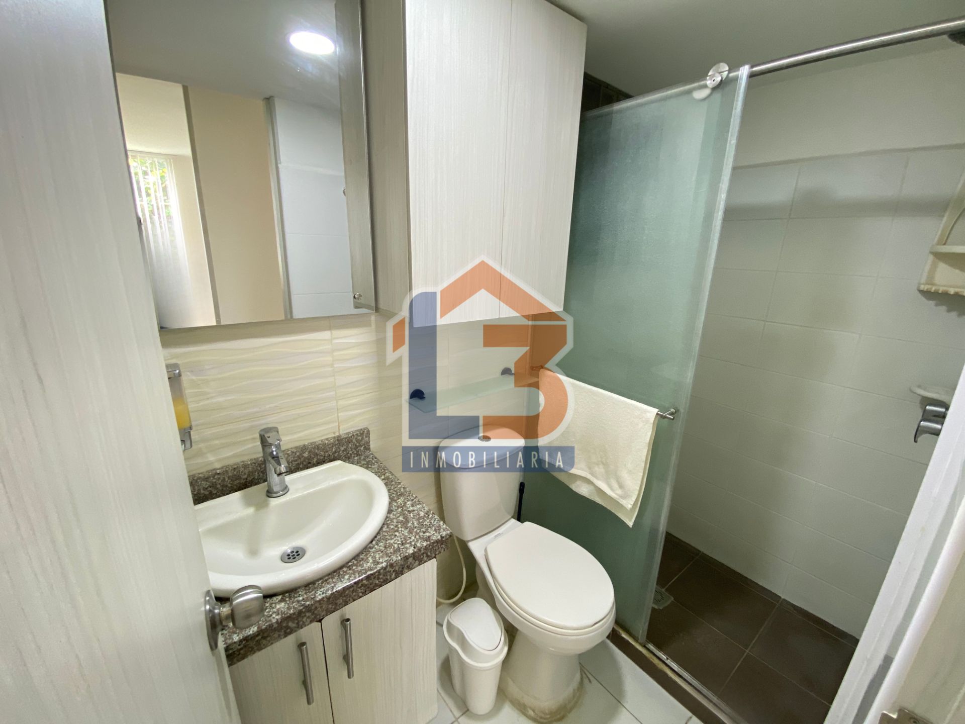 SE VENDE APTO LA TEBAIDA (18).jpg