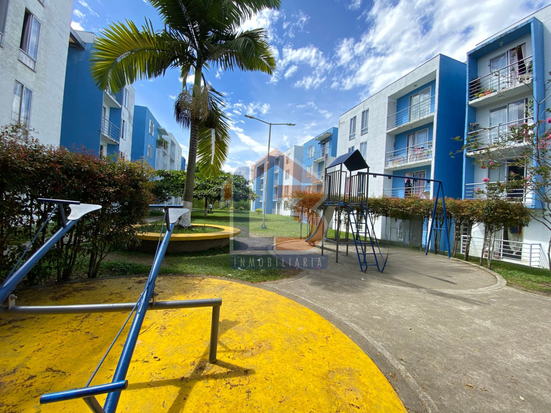 SE VENDE APTO LA TEBAIDA (29).jpg