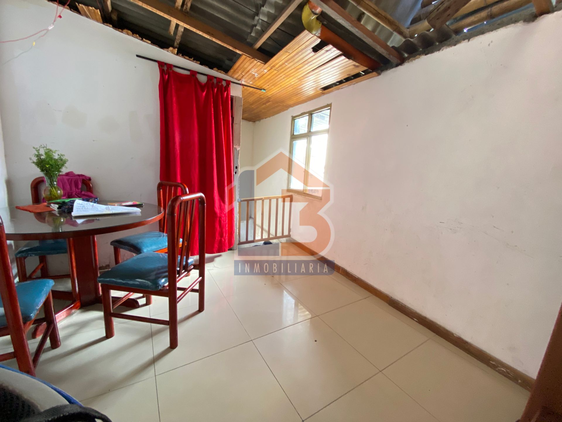 SE VENDE CASA LOTE AV LOS CAMELLOS (21).jpg