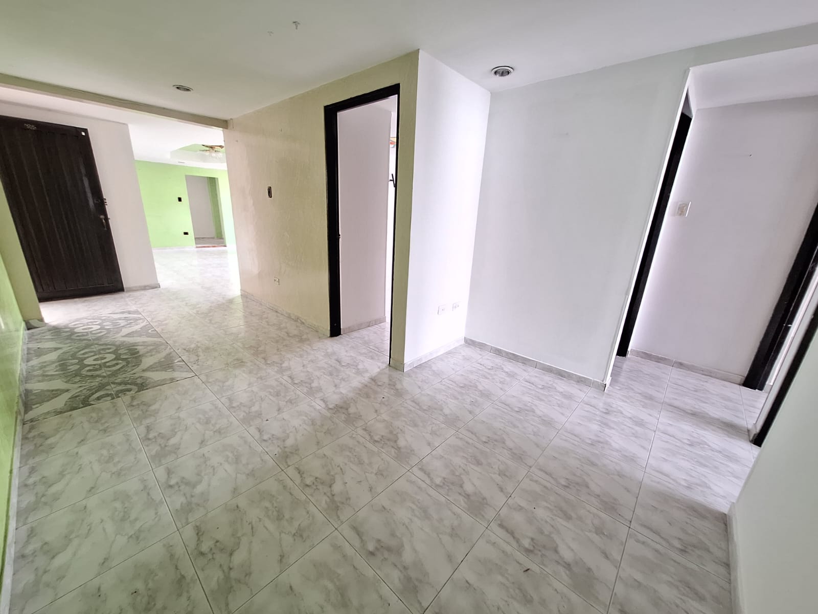 SE VENDE APTO EN EL CENTRO 1..jpg