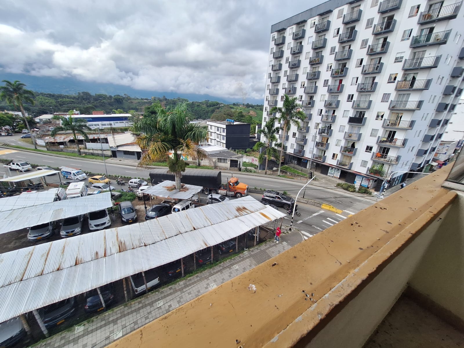 SE VENDE APTO EN EL CENTRO 3..jpg