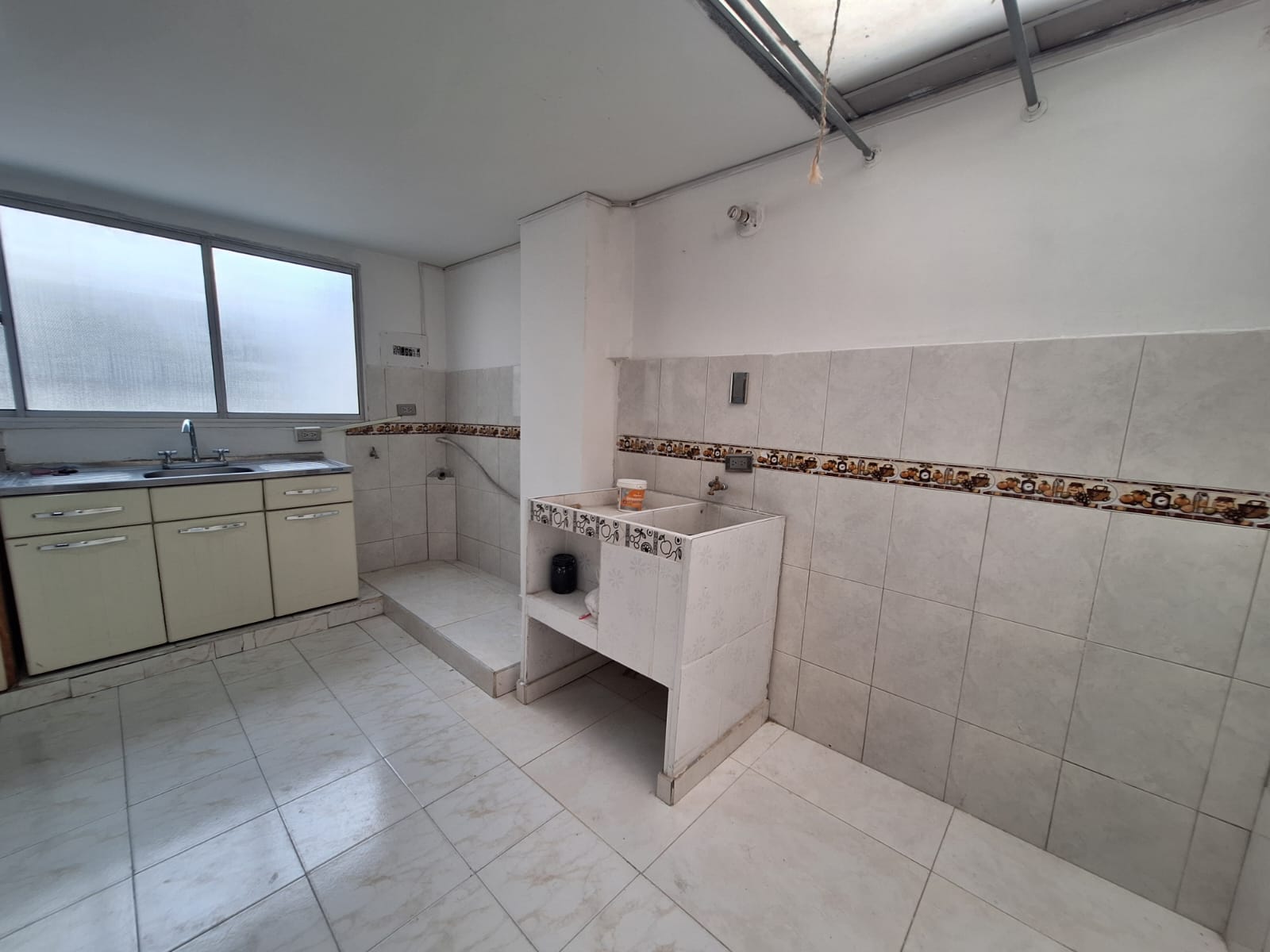 SE VENDE APTO EN EL CENTRO 7..jpg