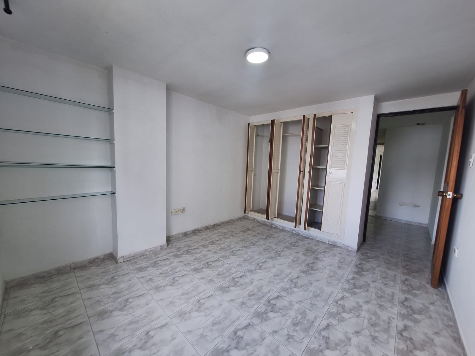 SE VENDE APTO EN EL CENTRO 19..jpg