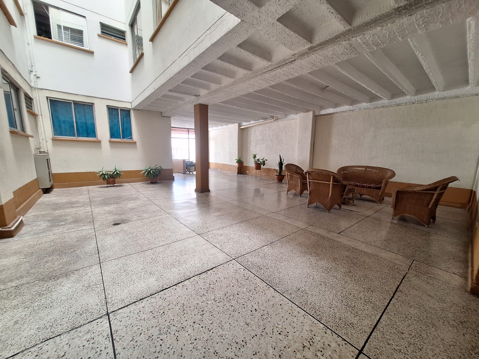 SE VENDE APTO EN EL CENTRO 27..jpg