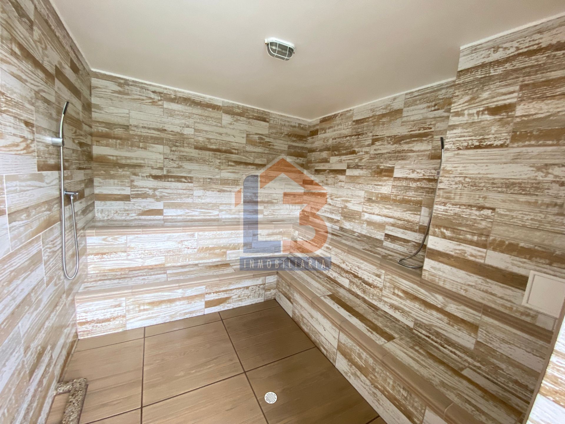 SE VENDE APTO EN AV. 19 NORTE (27).jpg