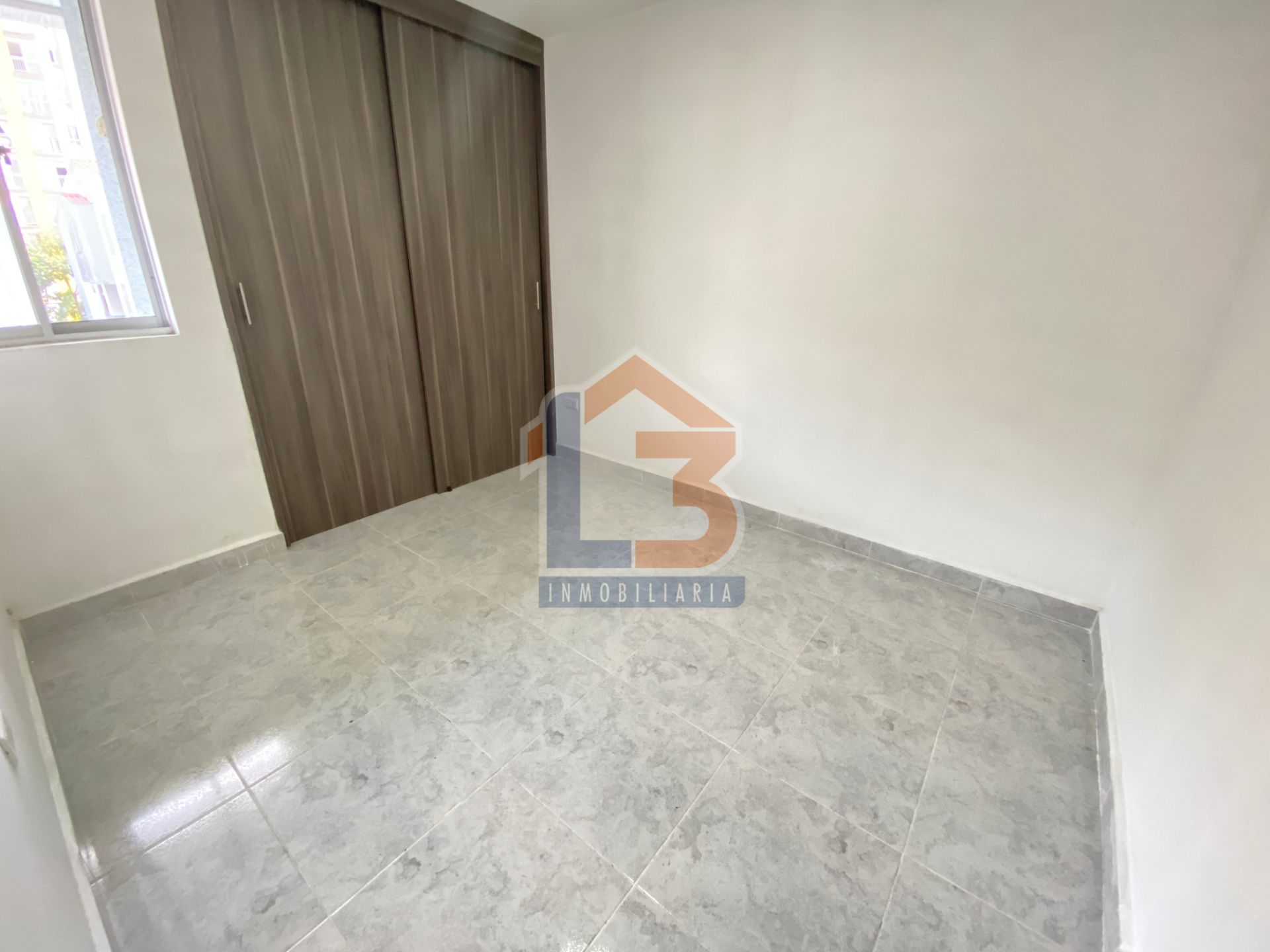 SE VENDE APTO EN EL SUR (5).jpg