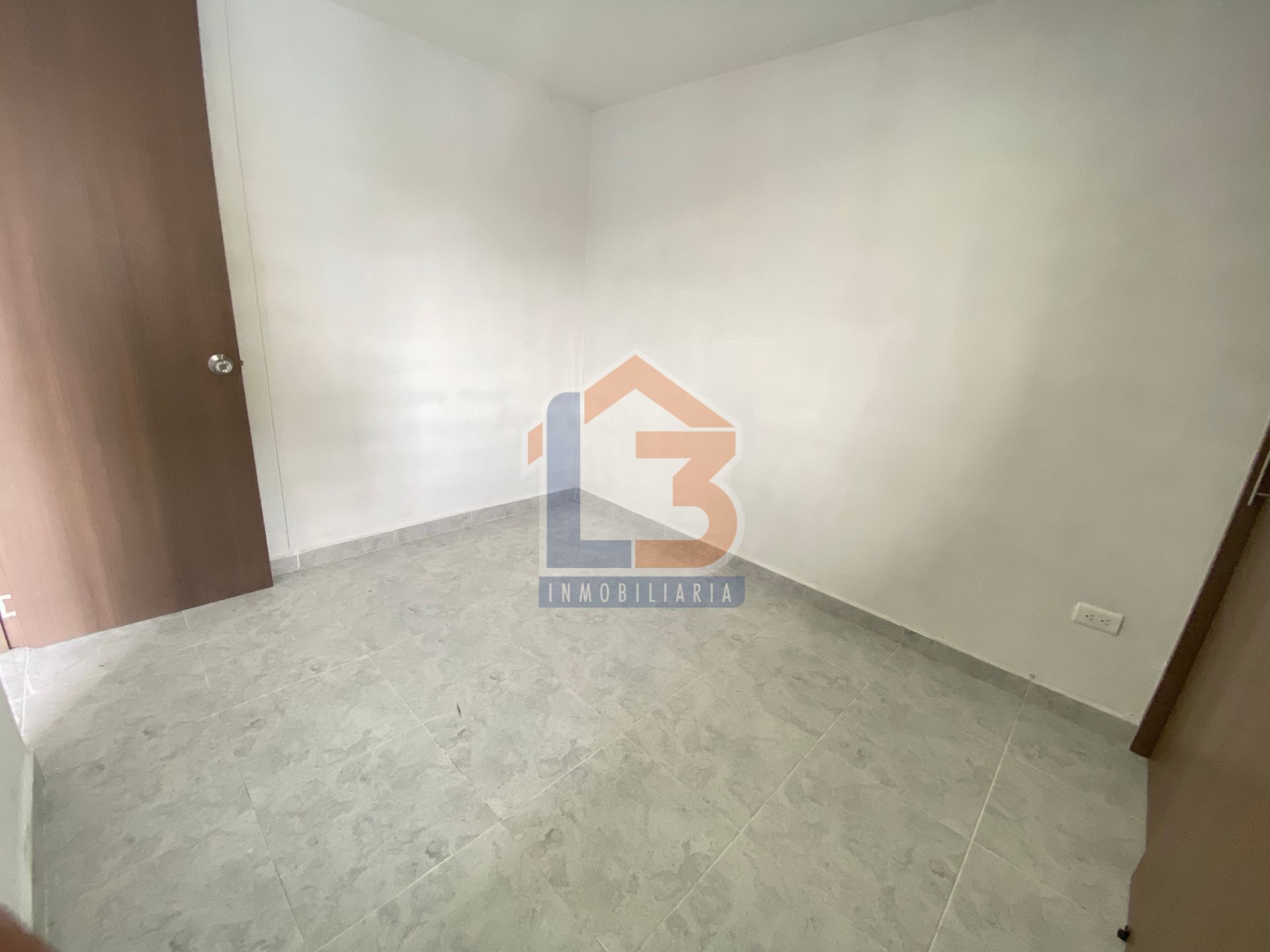 SE VENDE APTO EN EL SUR (10).jpg
