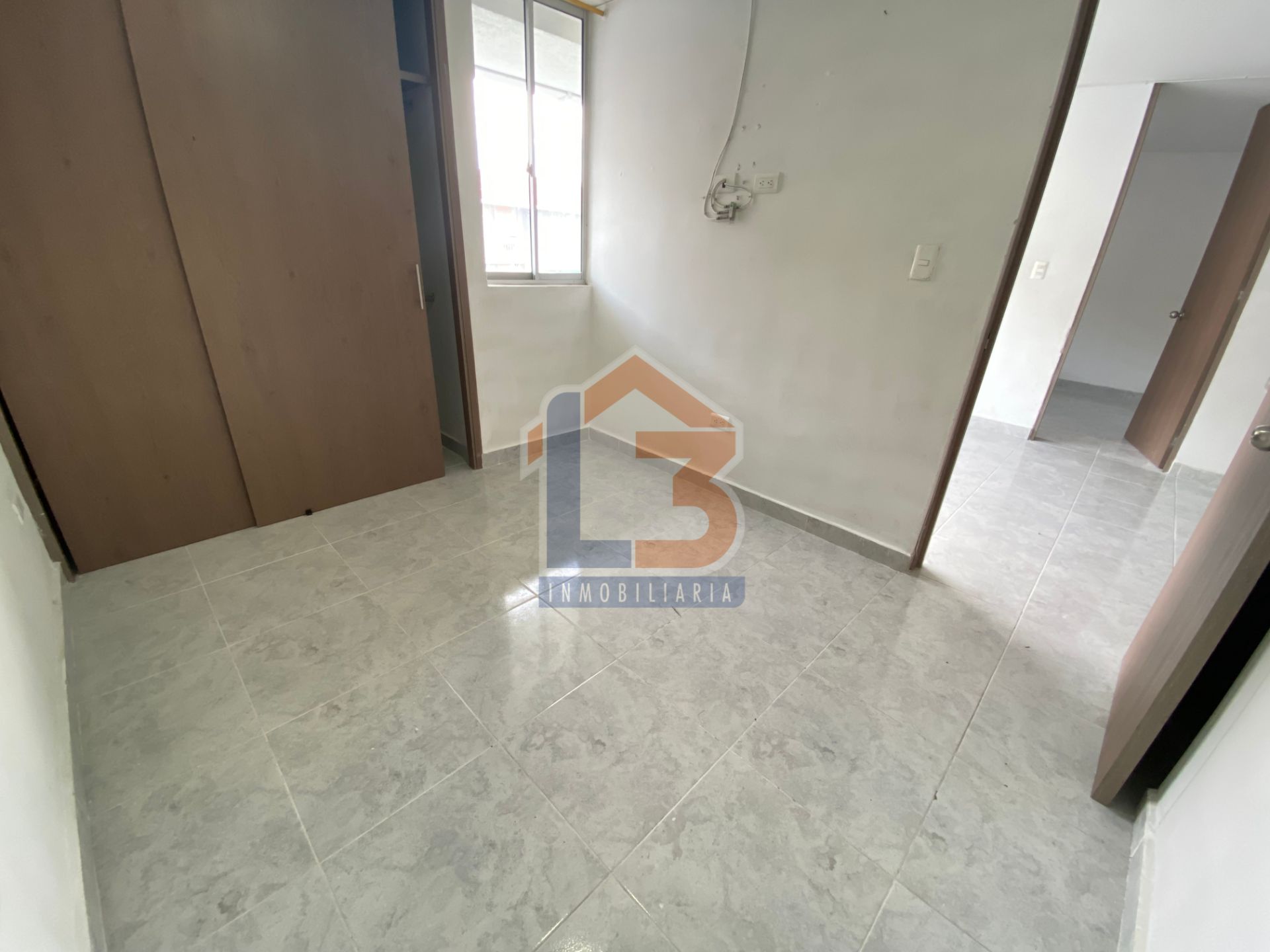 SE VENDE APTO EN EL SUR (12).jpg