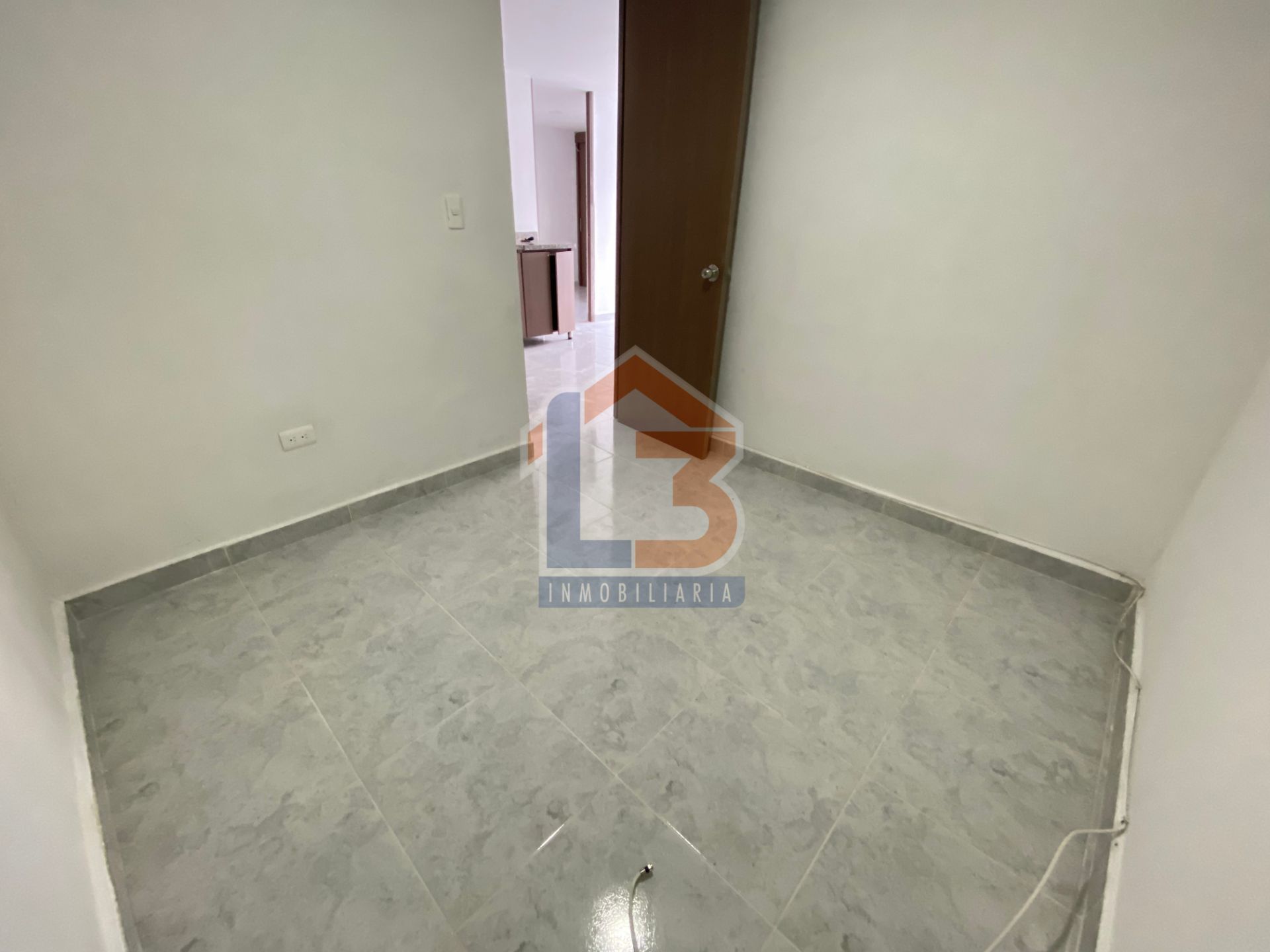 SE VENDE APTO EN EL SUR (13).jpg