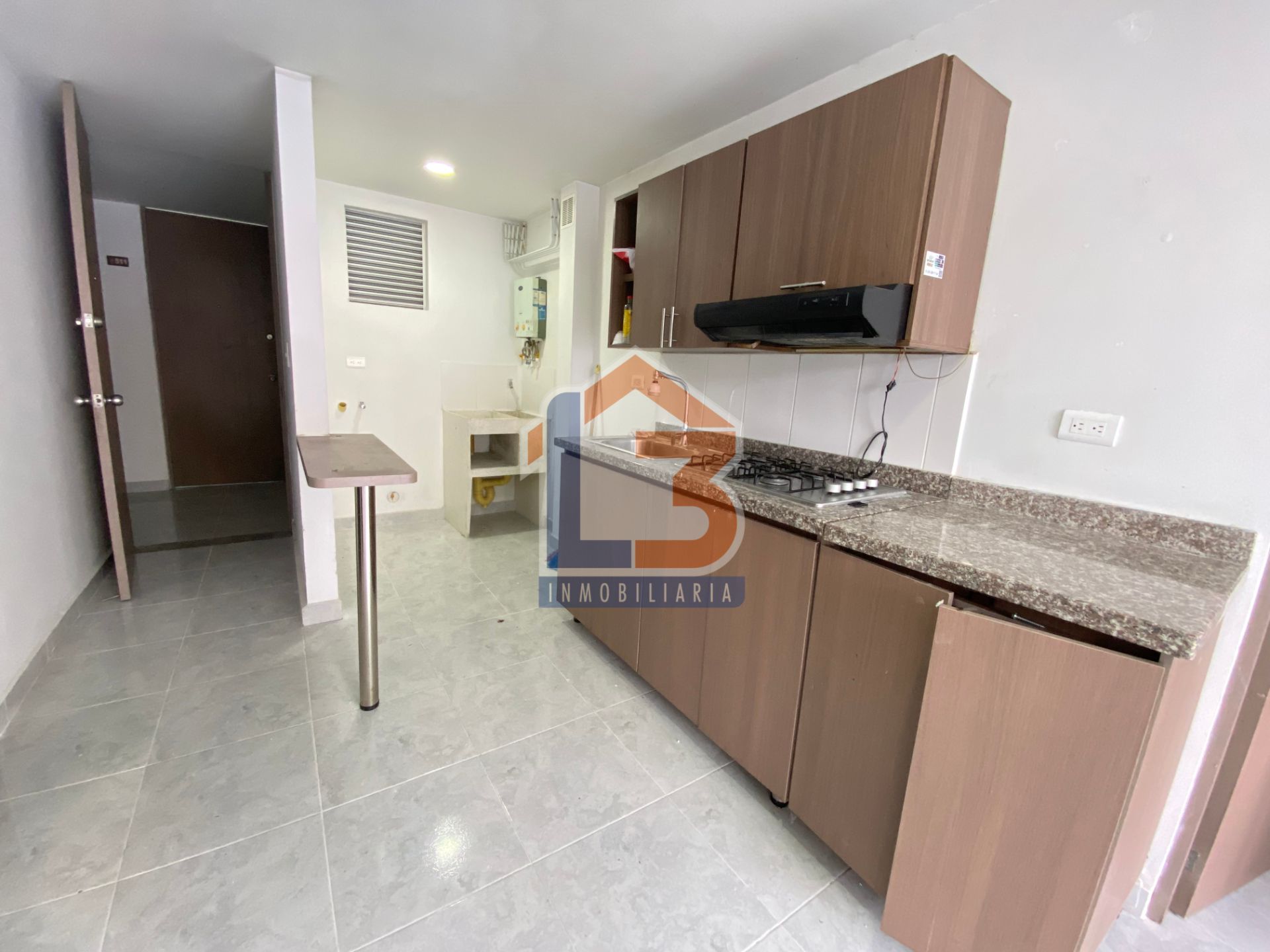 SE VENDE APTO EN EL SUR (17).jpg