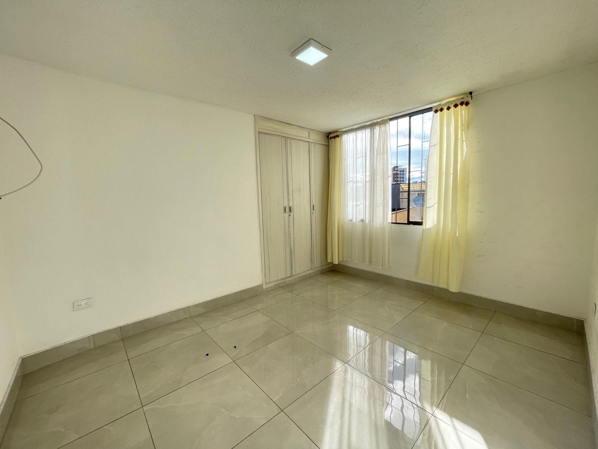 11. EDIFICIO SAN REMO (24).jpeg