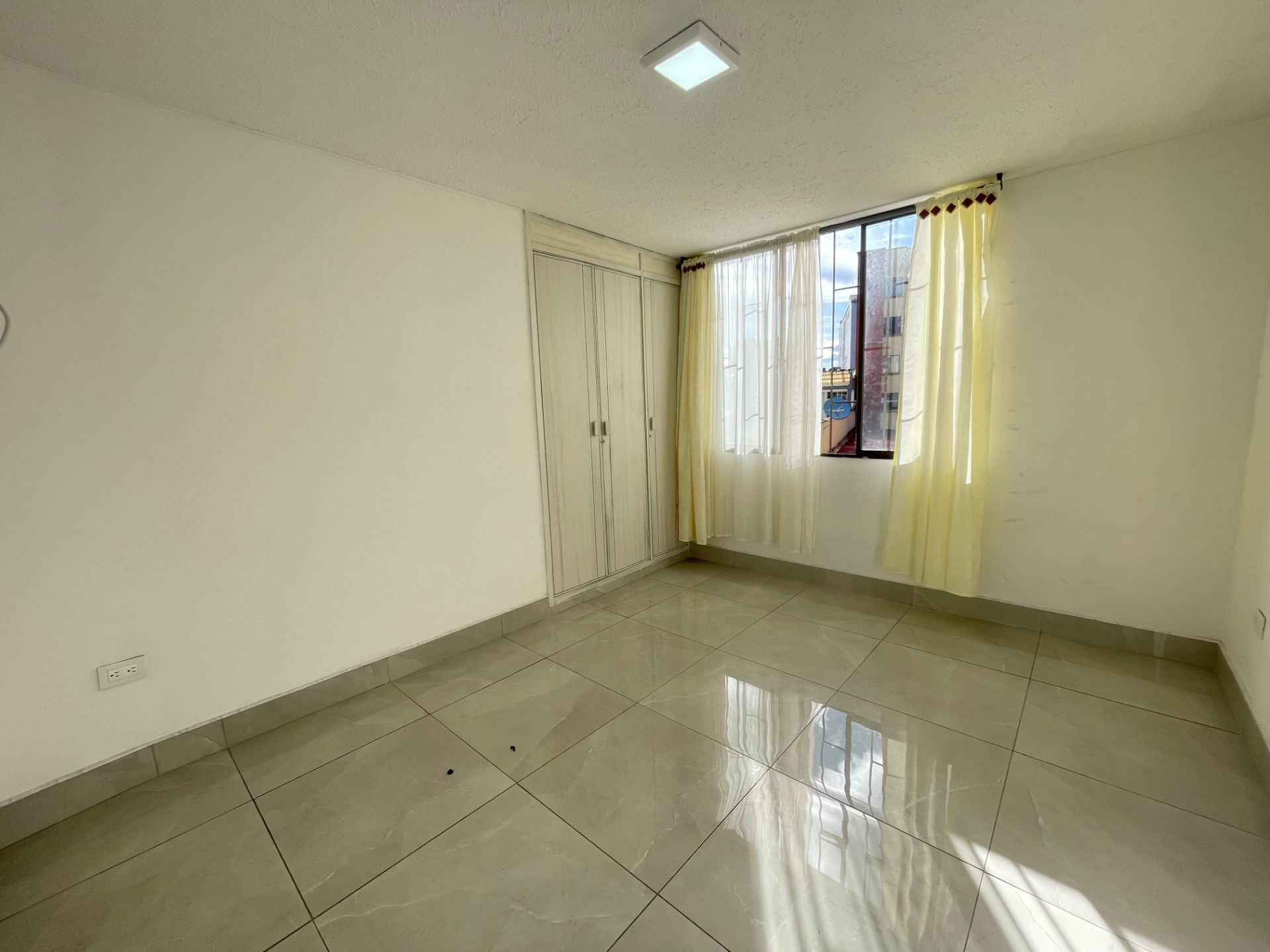 12. EDIFICIO SAN REMO (25).jpeg