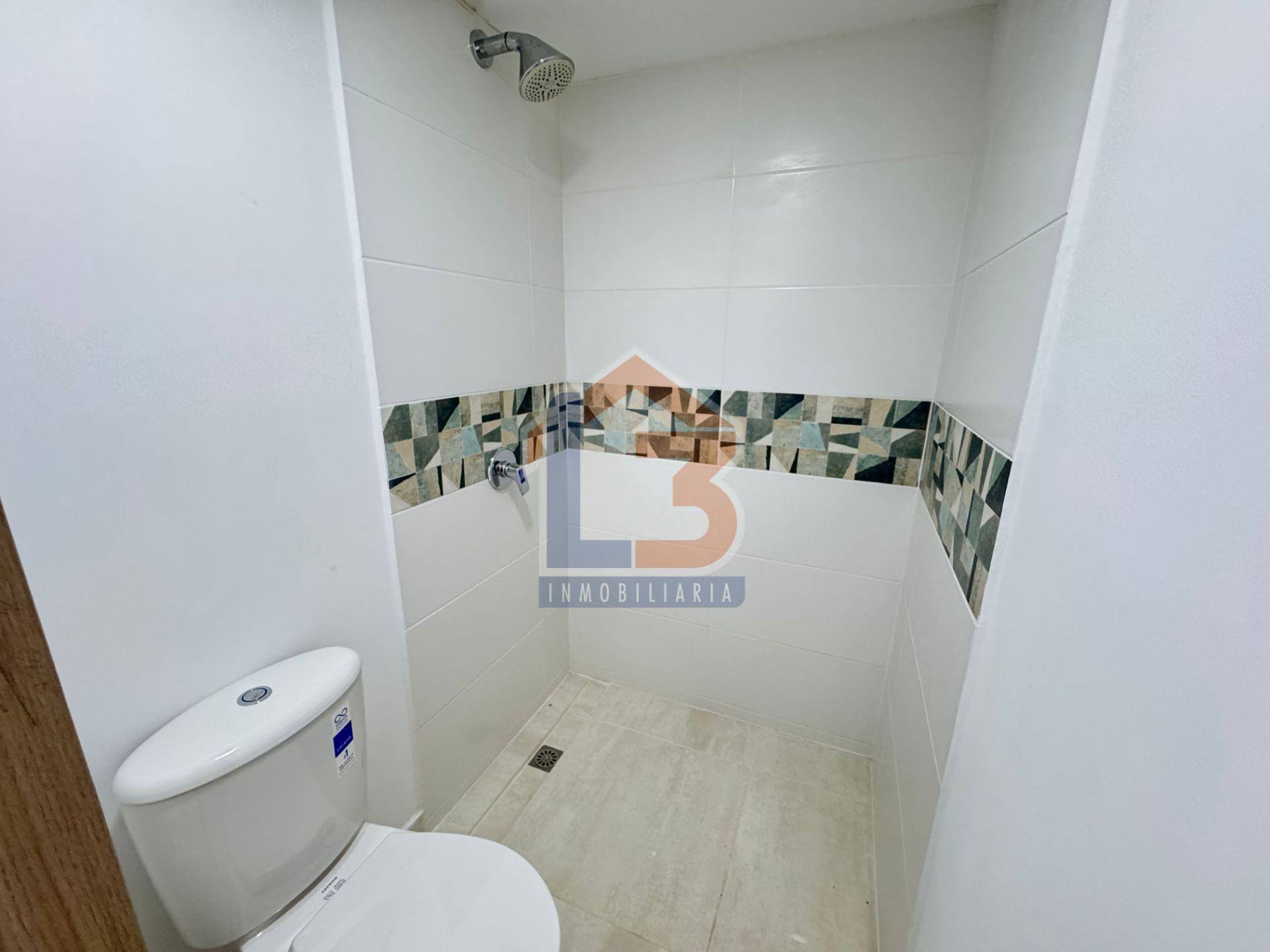 SE VENDE APARTAESTUDIO EN EL NORTE  (13).jpg