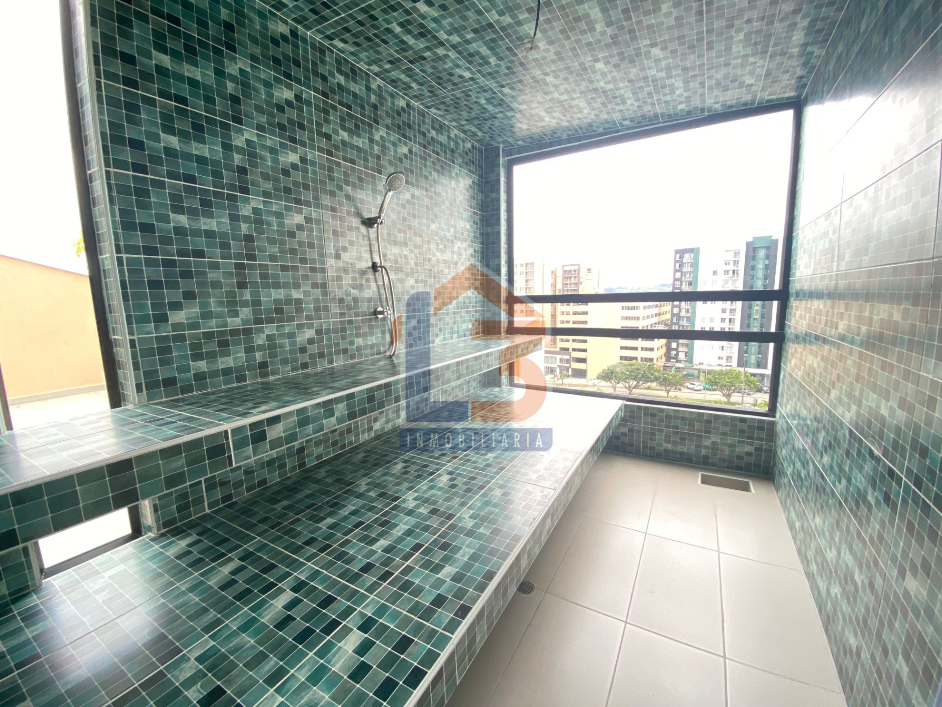 SE VENDE APARTAESTUDIO EN EL NORTE  (23).jpg