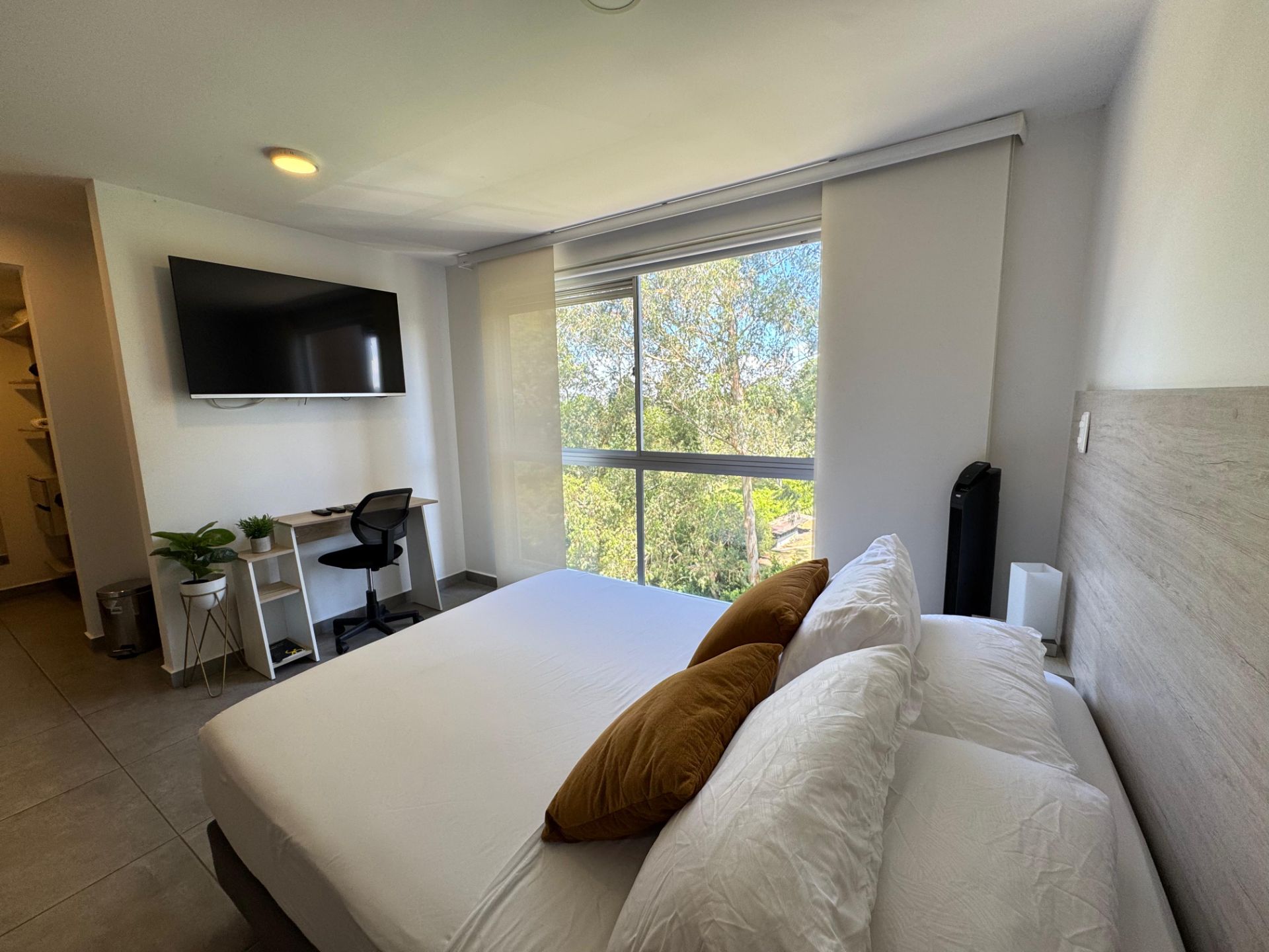 hermoso apartaestudio ave centenario alquiler mensual (31).jpg