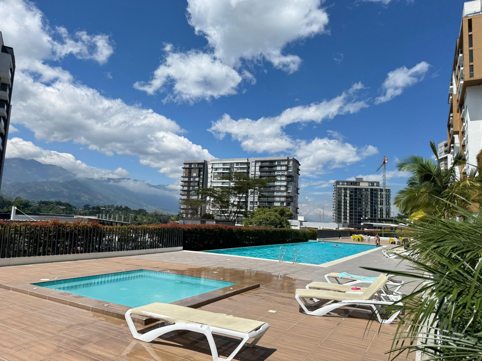 hermoso apartaestudio ave centenario alquiler mensual (36).jpg