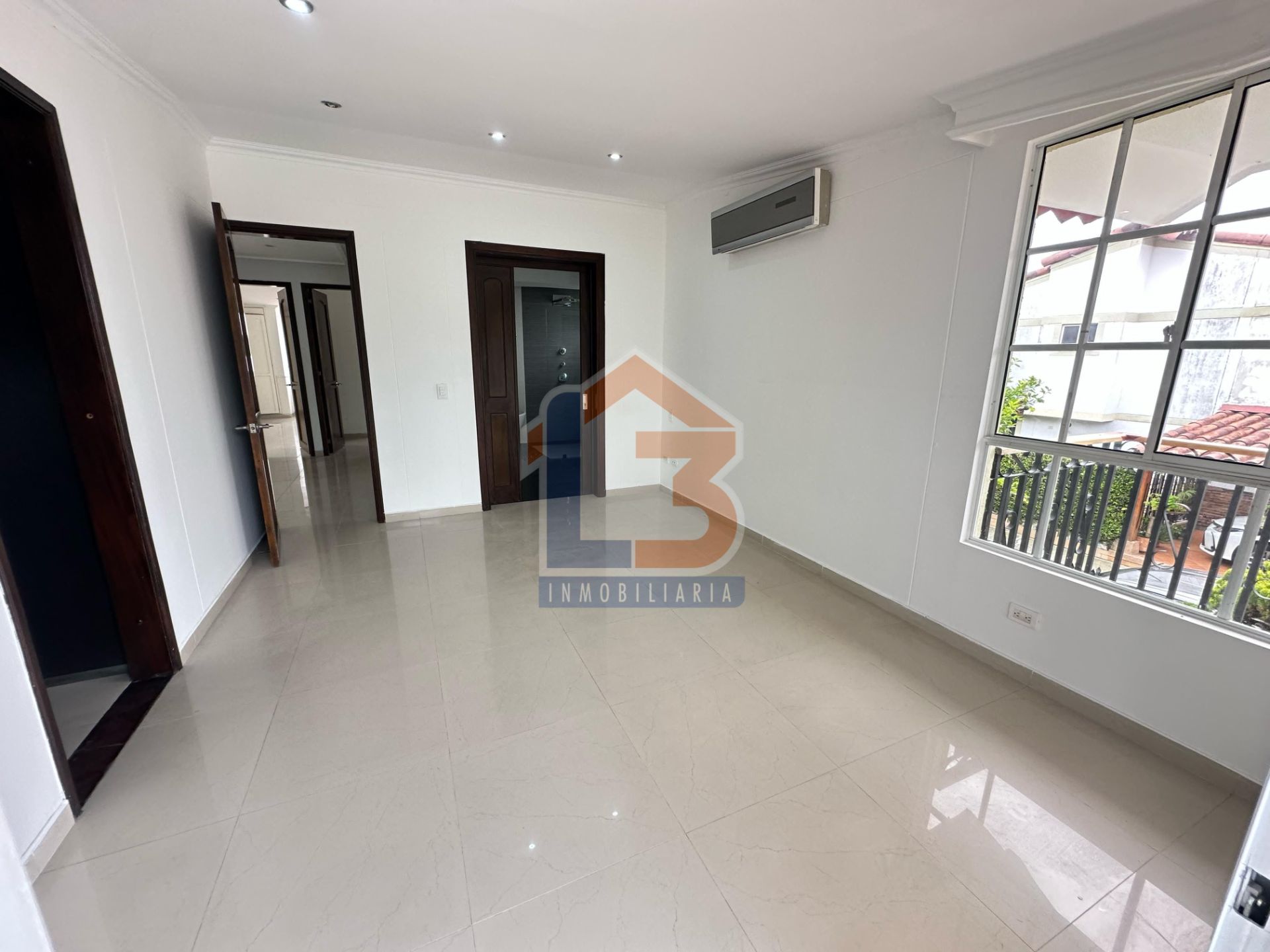 SE VENDE CASA AV. 19 NORTE  14..jpg