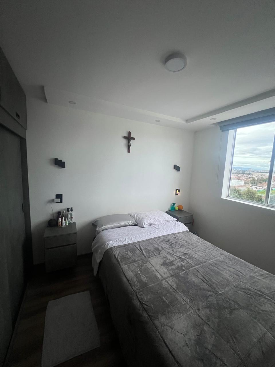 SE VENDE APTO BOGOTA (8).jpg
