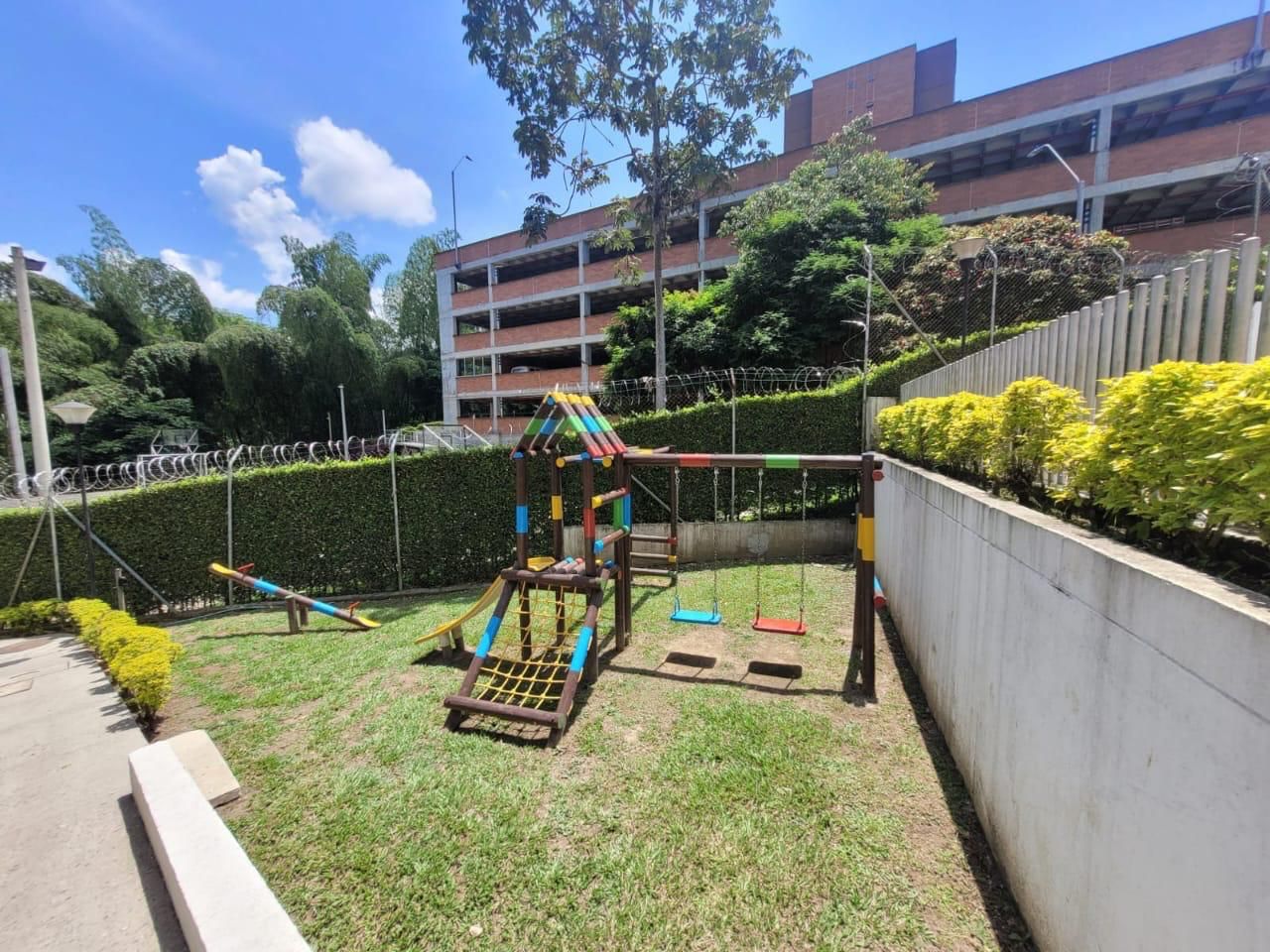 SE VENDE APTO AMERICAS PEREIRA 21..jpg