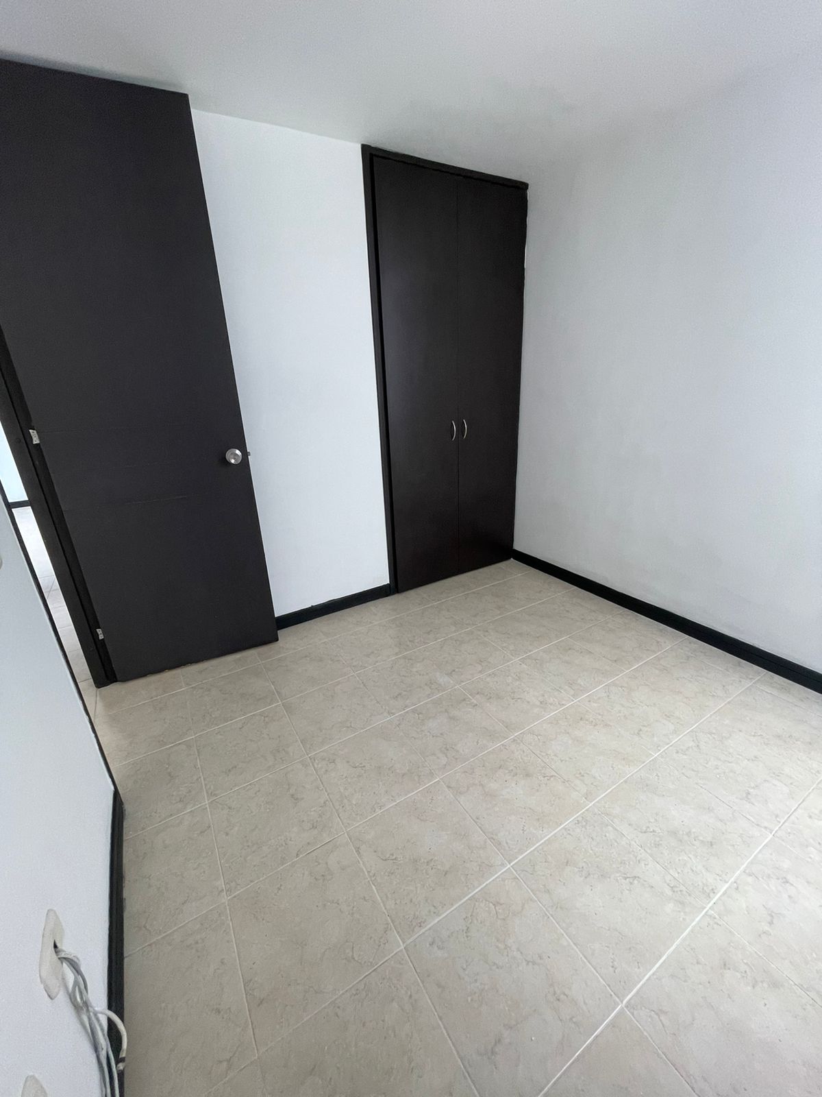 SE VENDE APTO SENDEROS DE UNICENTRO 11..jpg