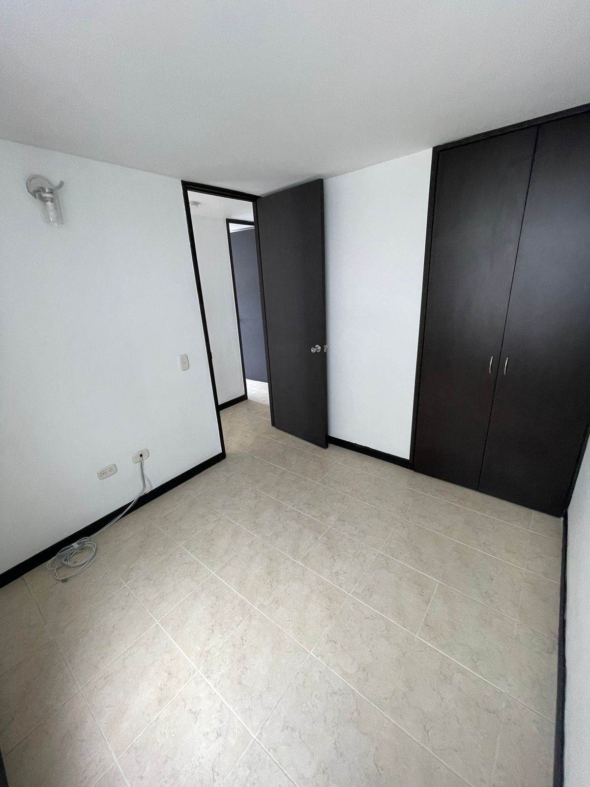 SE VENDE APTO SENDEROS DE UNICENTRO 13..jpg