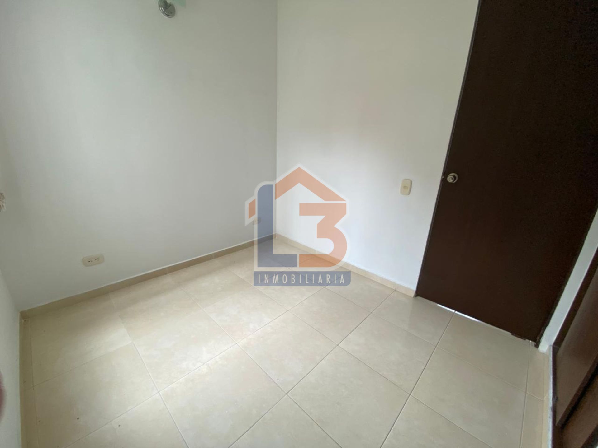 SE VENDE APTO EN LA SALIDA A TEBAIDA  (16).jpg