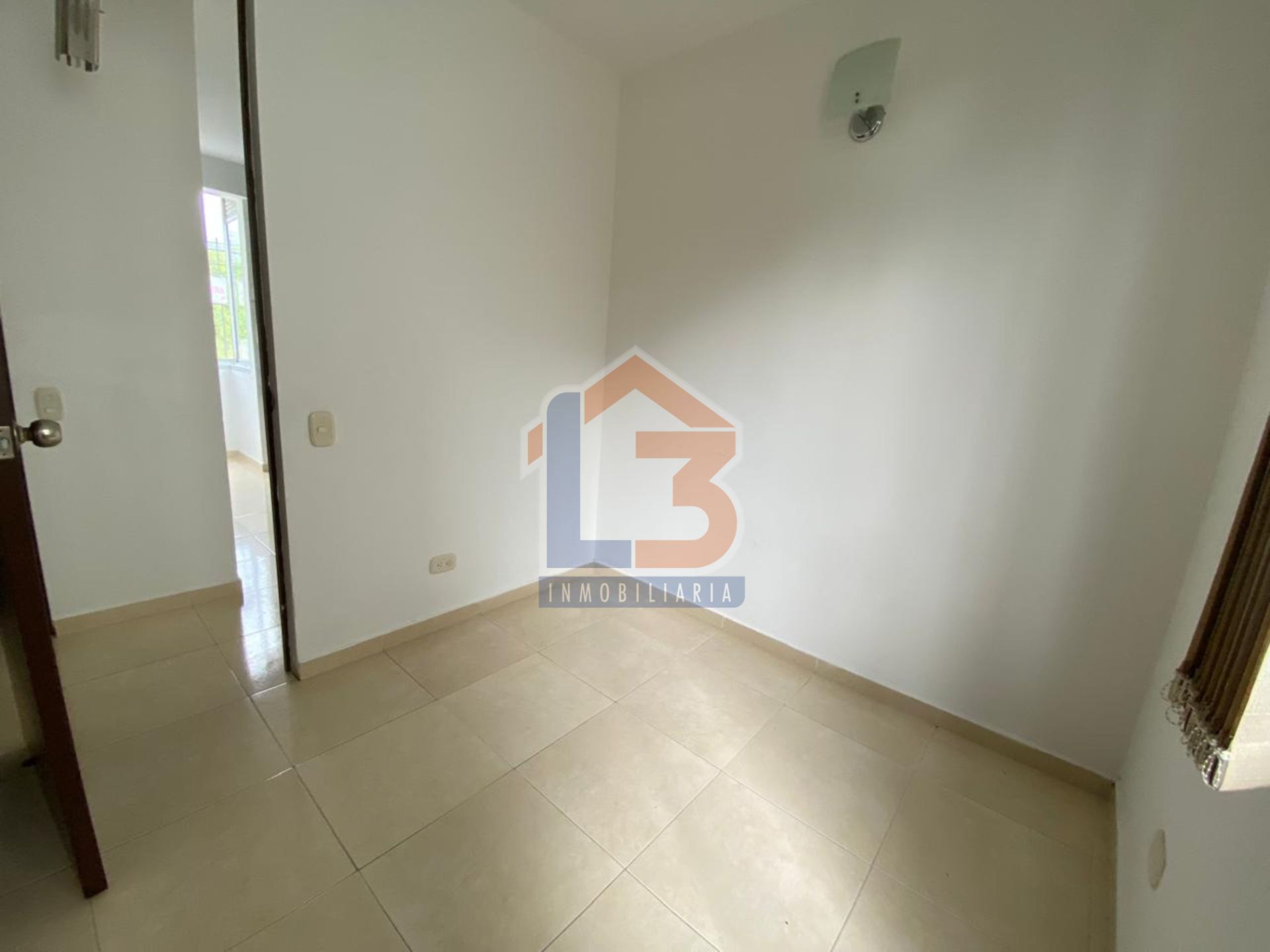 SE VENDE APTO EN LA SALIDA A TEBAIDA  (17).jpg