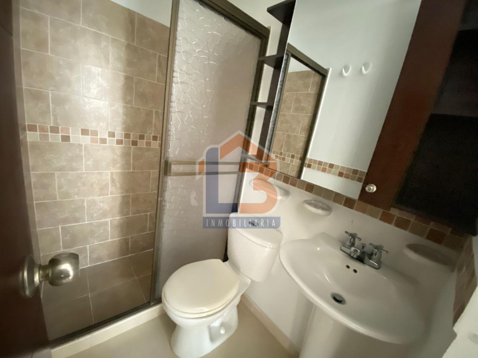 SE VENDE APTO EN LA SALIDA A TEBAIDA  (18).jpg