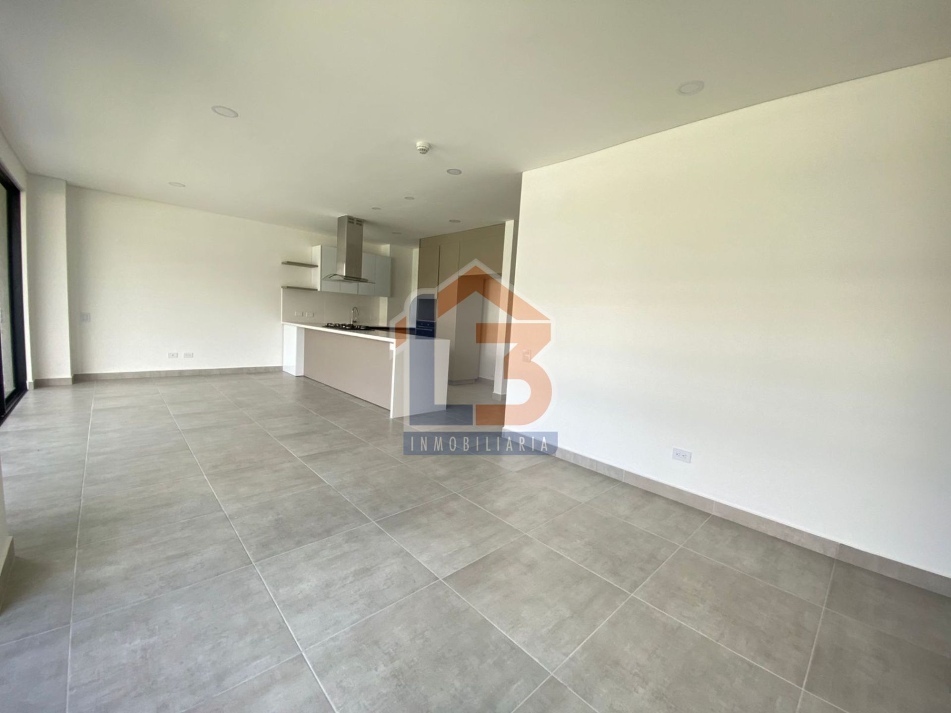 SE VENDE APTO EN EL CAIMO (1).jpg