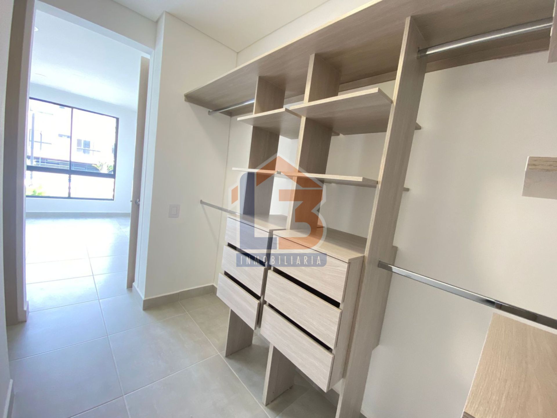 SE VENDE APTO EN EL CAIMO (15).jpg