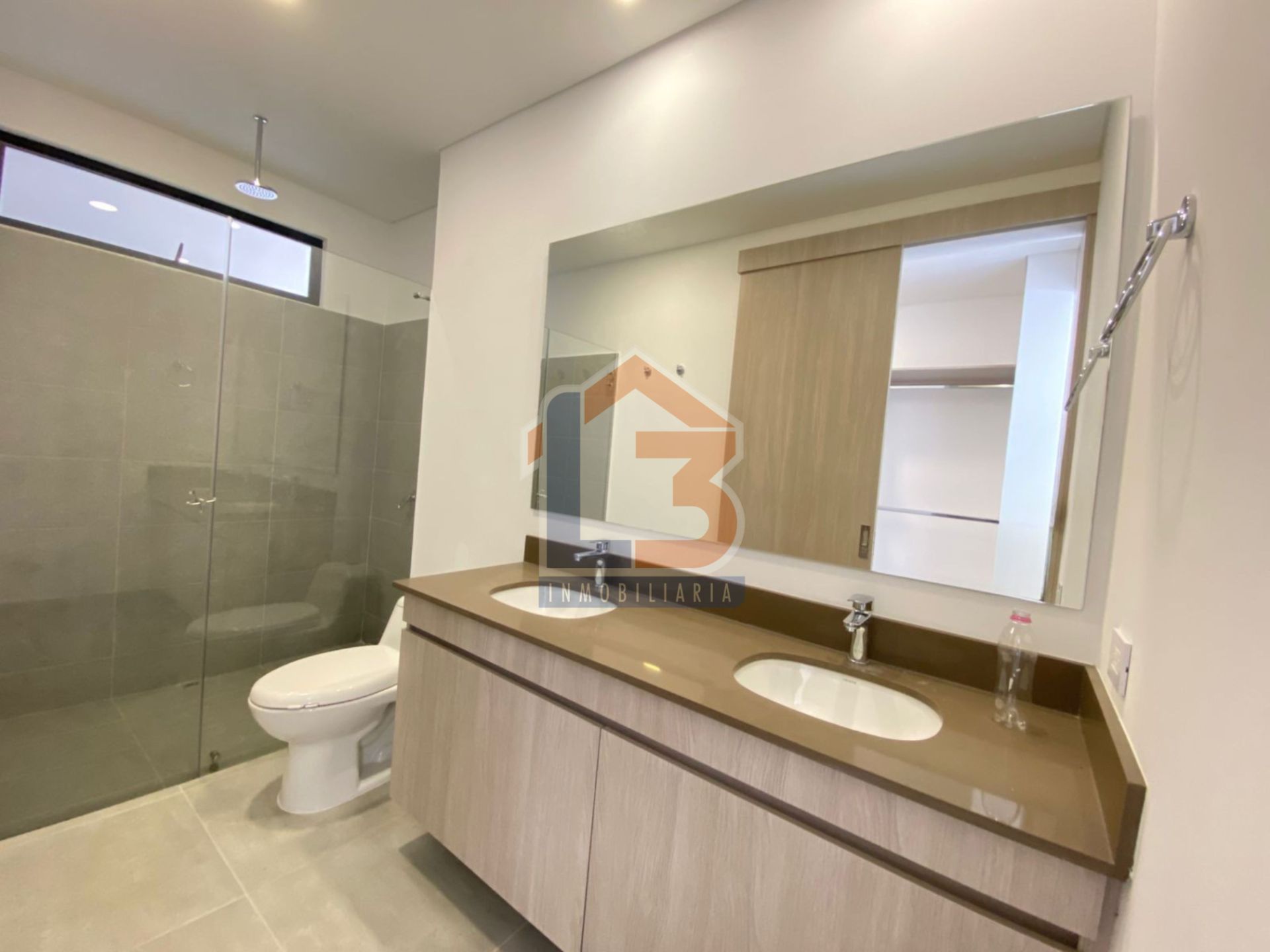 SE VENDE APTO EN EL CAIMO (16).jpg