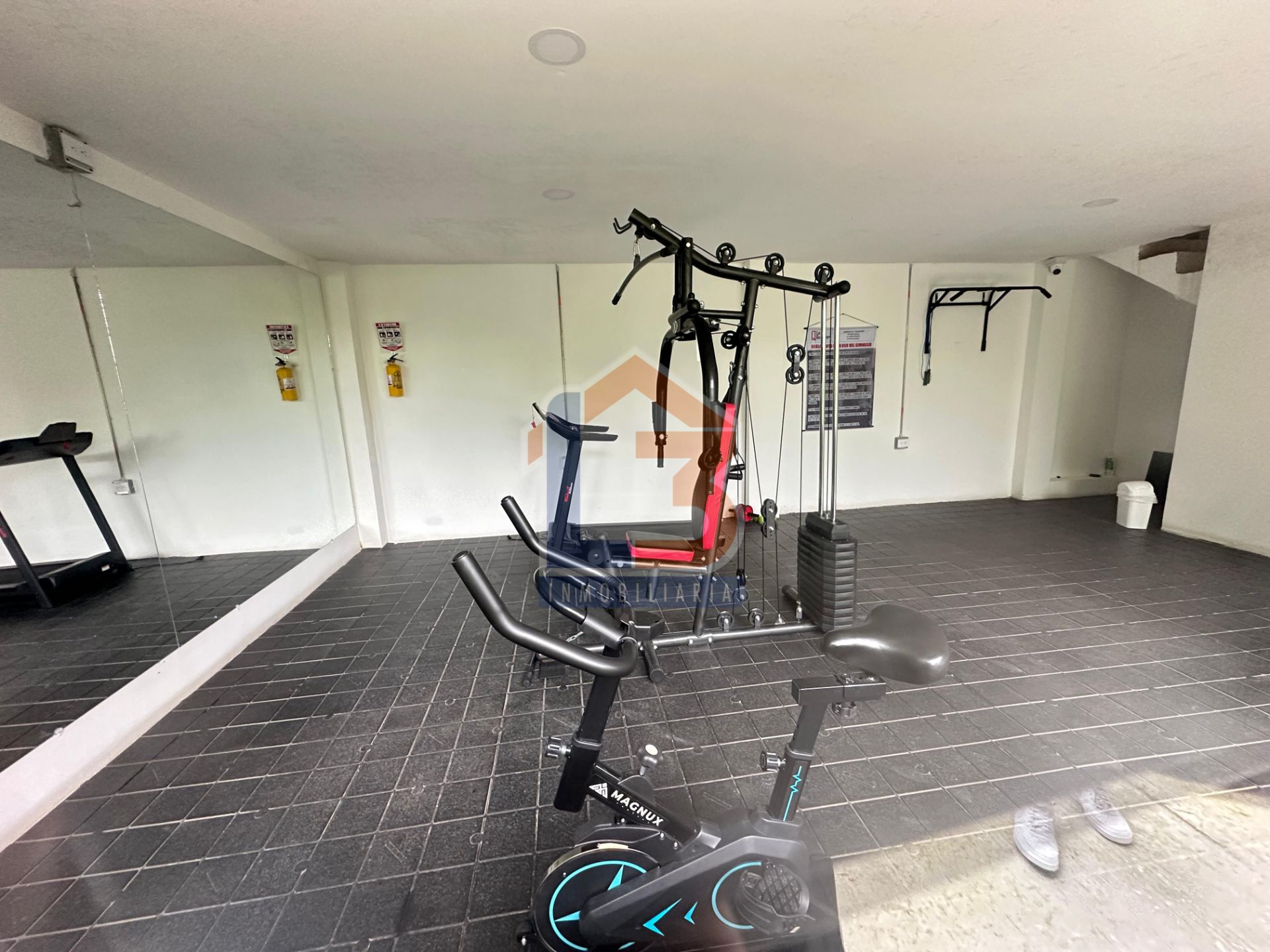 APARTAESTUDIO ORO NEGRO  (25).jpg