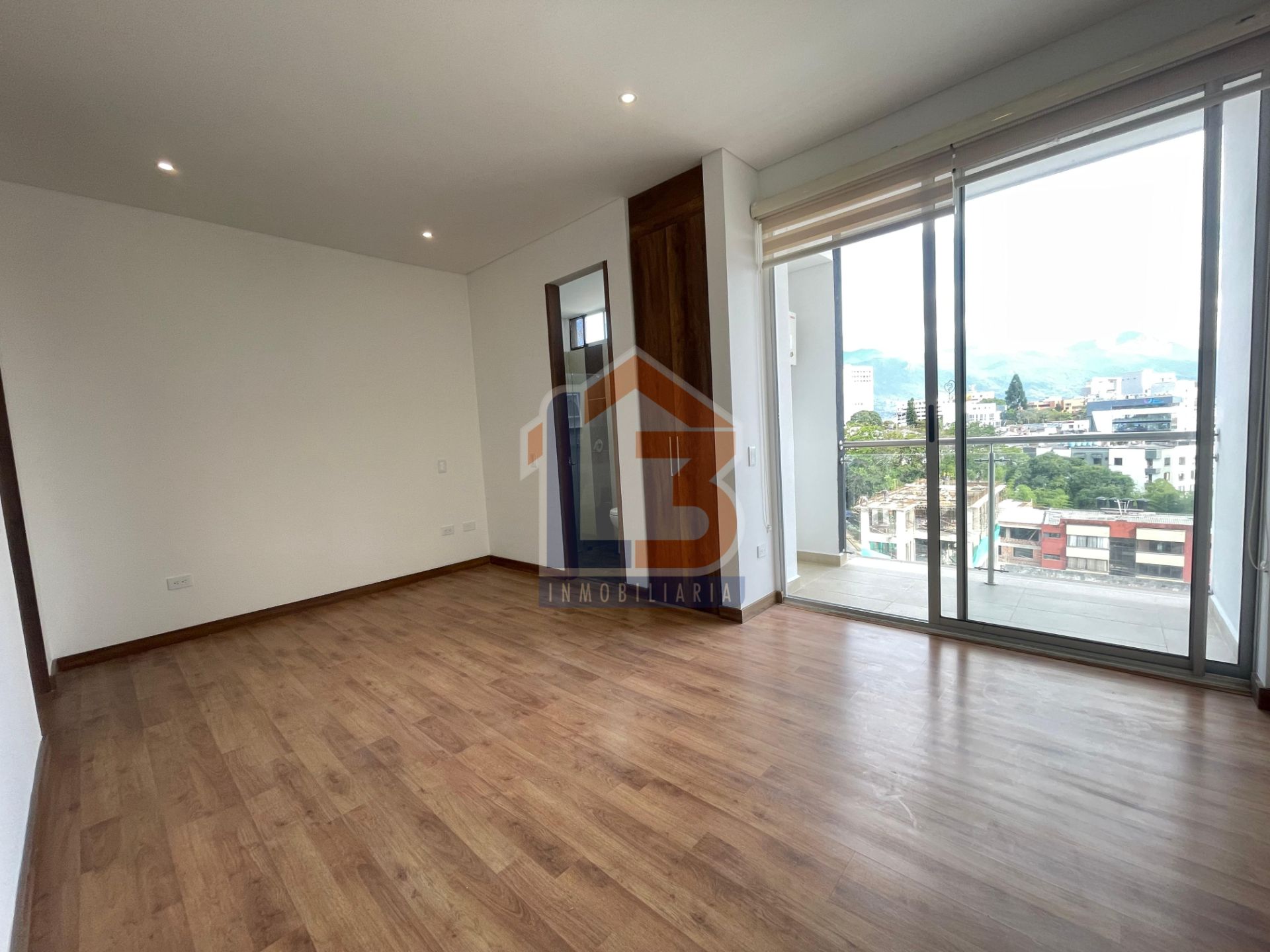 APARTA SUITE NUEVA CECILIA  (6).jpg