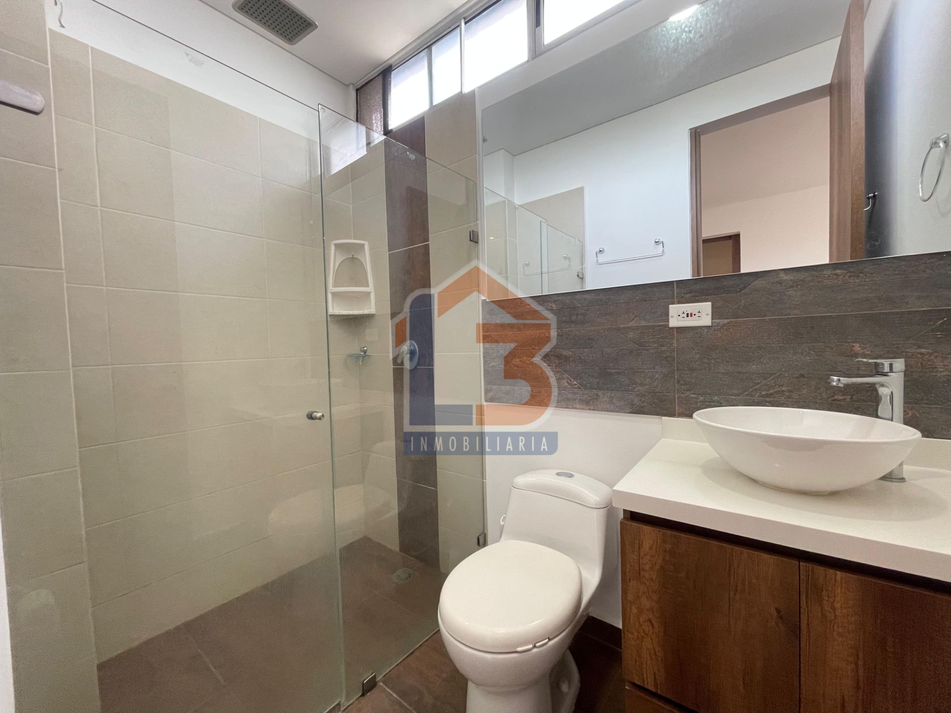 APARTA SUITE NUEVA CECILIA  (12).jpg