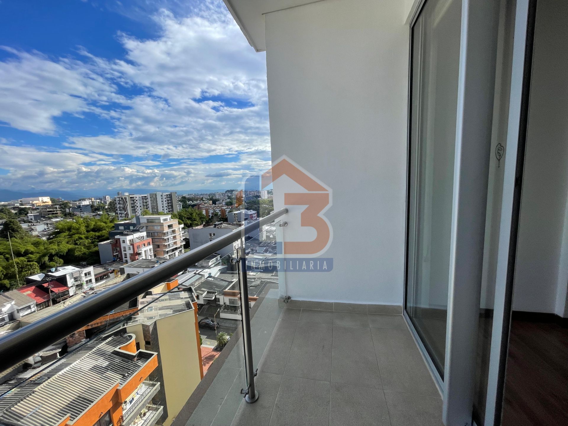 APARTA SUITE NUEVA CECILIA  (16).jpg