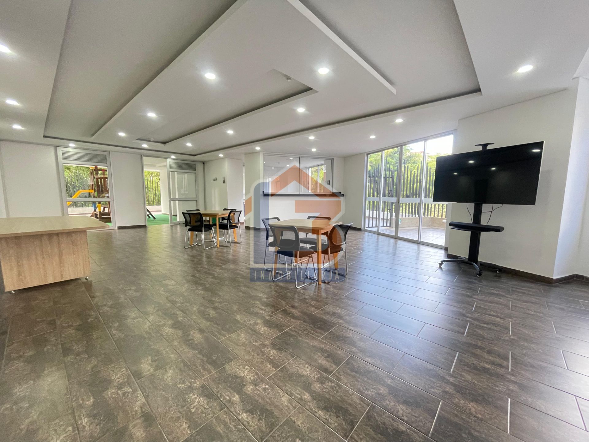 APARTA SUITE NUEVA CECILIA  (24).jpg