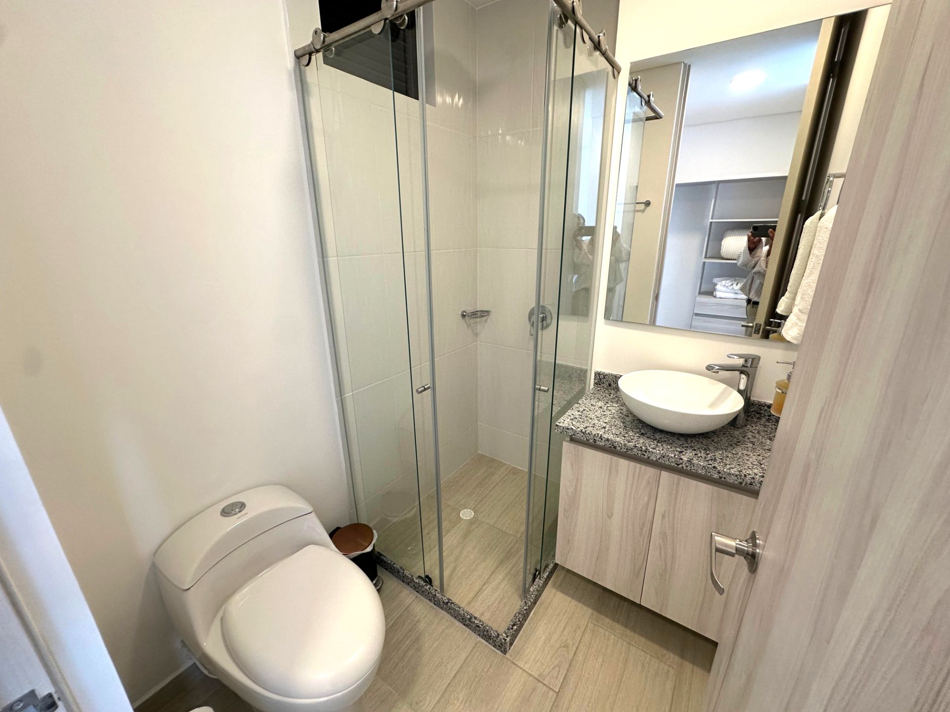 apartamento en laureles alquiler por noches y por mes  (2).jpg