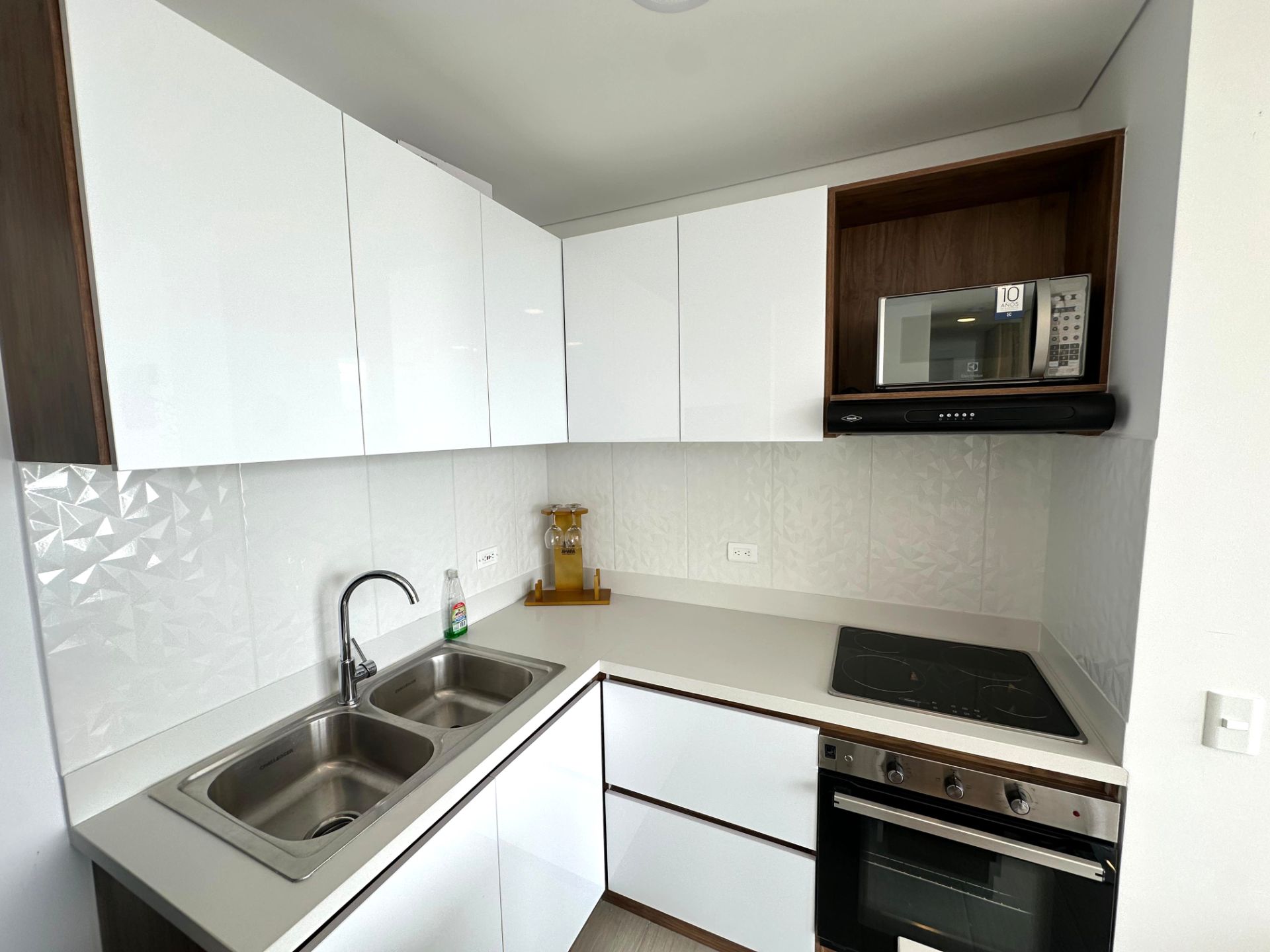 apartamento en laureles alquiler por noches y por mes  (17).jpg