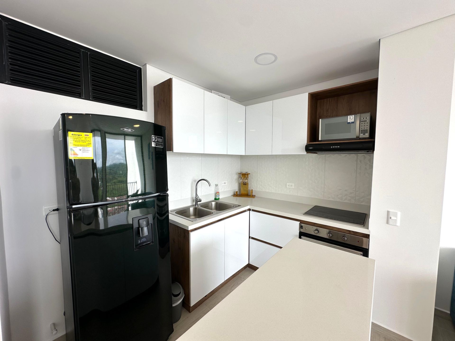 apartamento en laureles alquiler por noches y por mes  (19).jpg