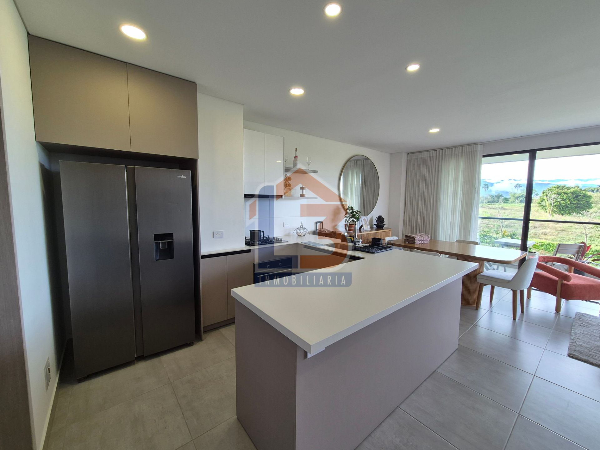 APARTASUITE VIA LA TEBAIDA (6).jpg